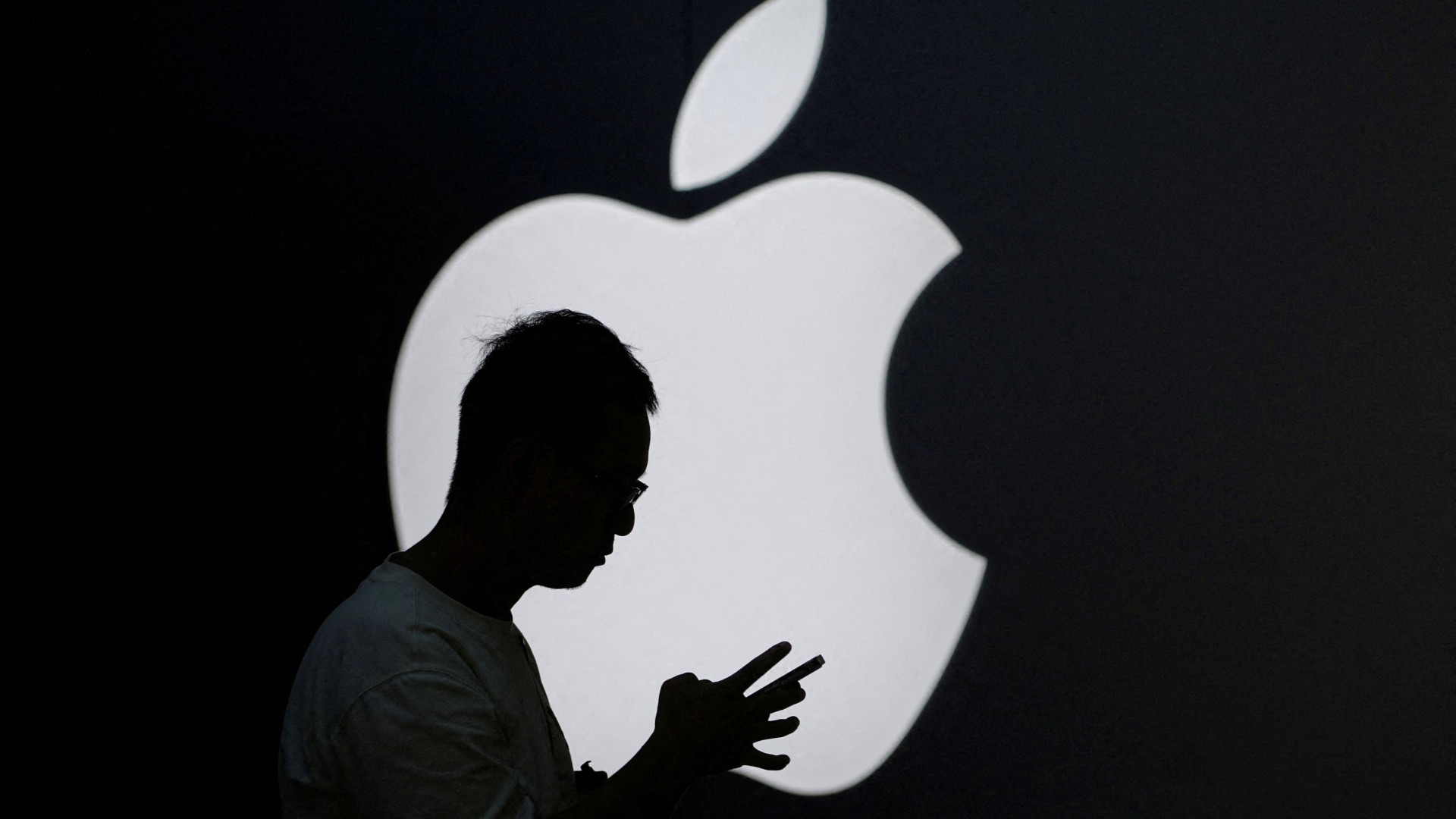 Immagine di Ecco il nuovo iPhone16: da Apple più spazio all'IA