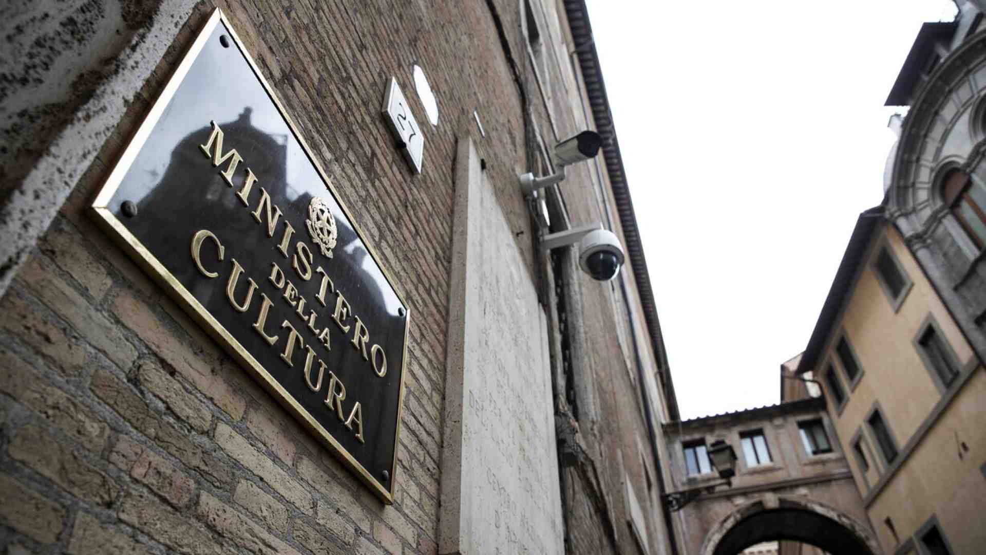 Immagine di Il ministero della Cultura, un brutto anatroccolo di governo. Pochi soldi e molte  ambizioni