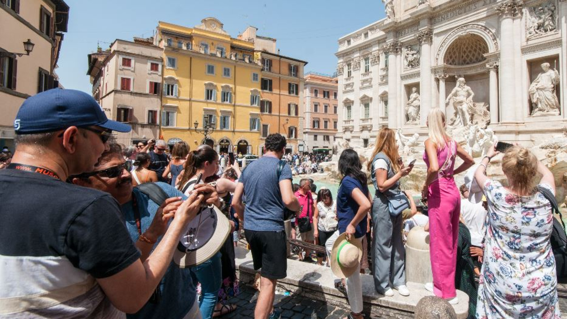 Immagine di Un biglietto per Fontana di Trevi da dicembre con accessi gratuiti ma gestiti