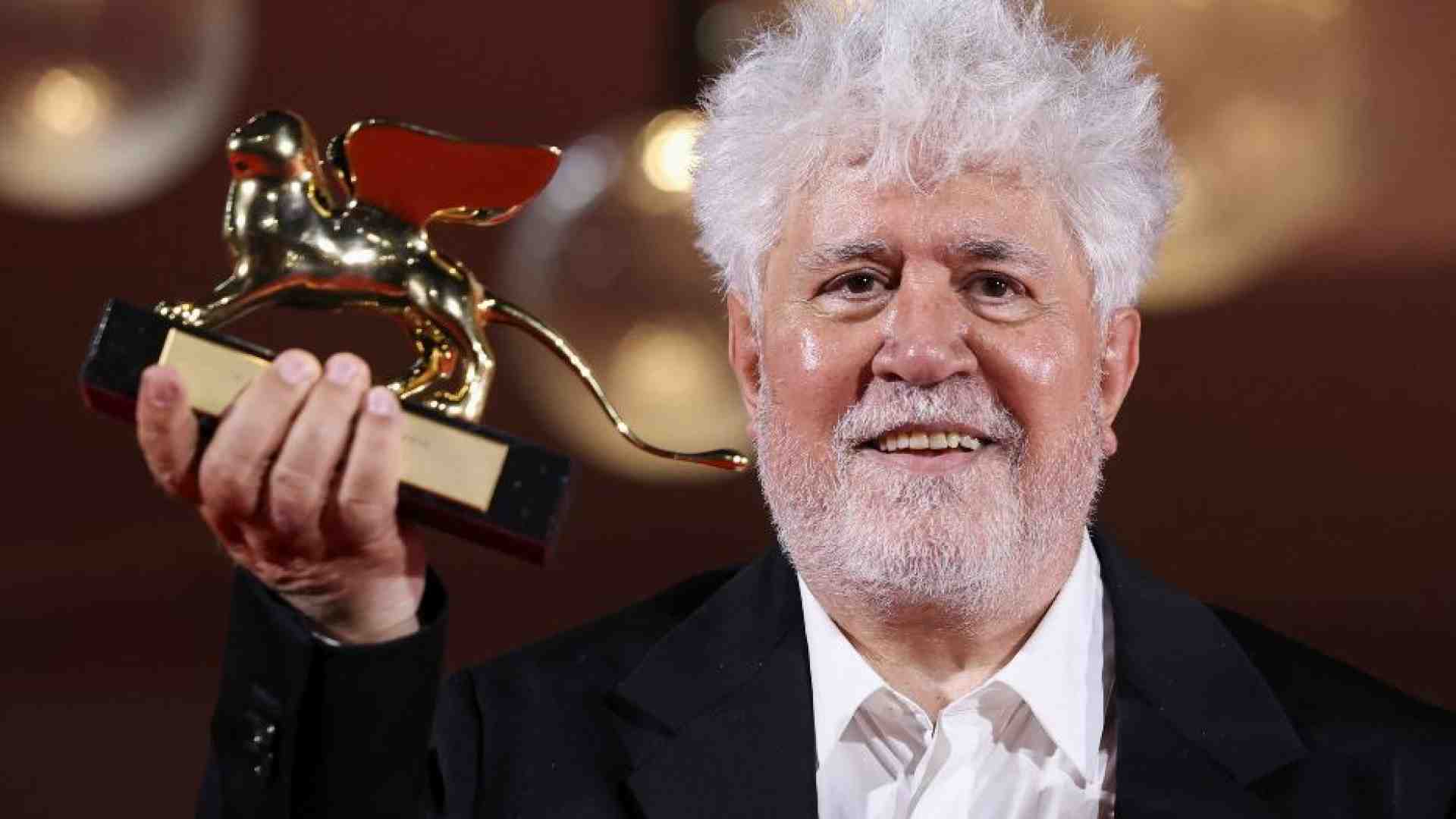 Immagine di Eutanasia, il film a tesi di Almodóvar: quando il cinema fa politica