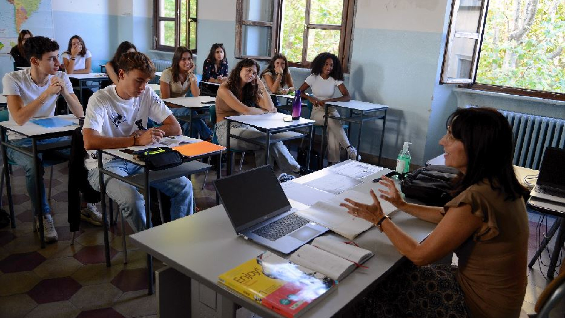Immagine di Educazione civica, la scuola alla prova. Sull'idea di patria confronto aperto