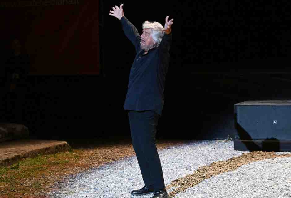 Grillo rispolvera il "metodo Parmalat" per sfidare Conte nell'assemblea del M5s