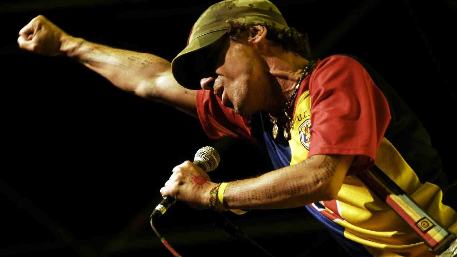 Immagine di Nel suo nuovo disco Manu Chao canta la voce degli ultimi