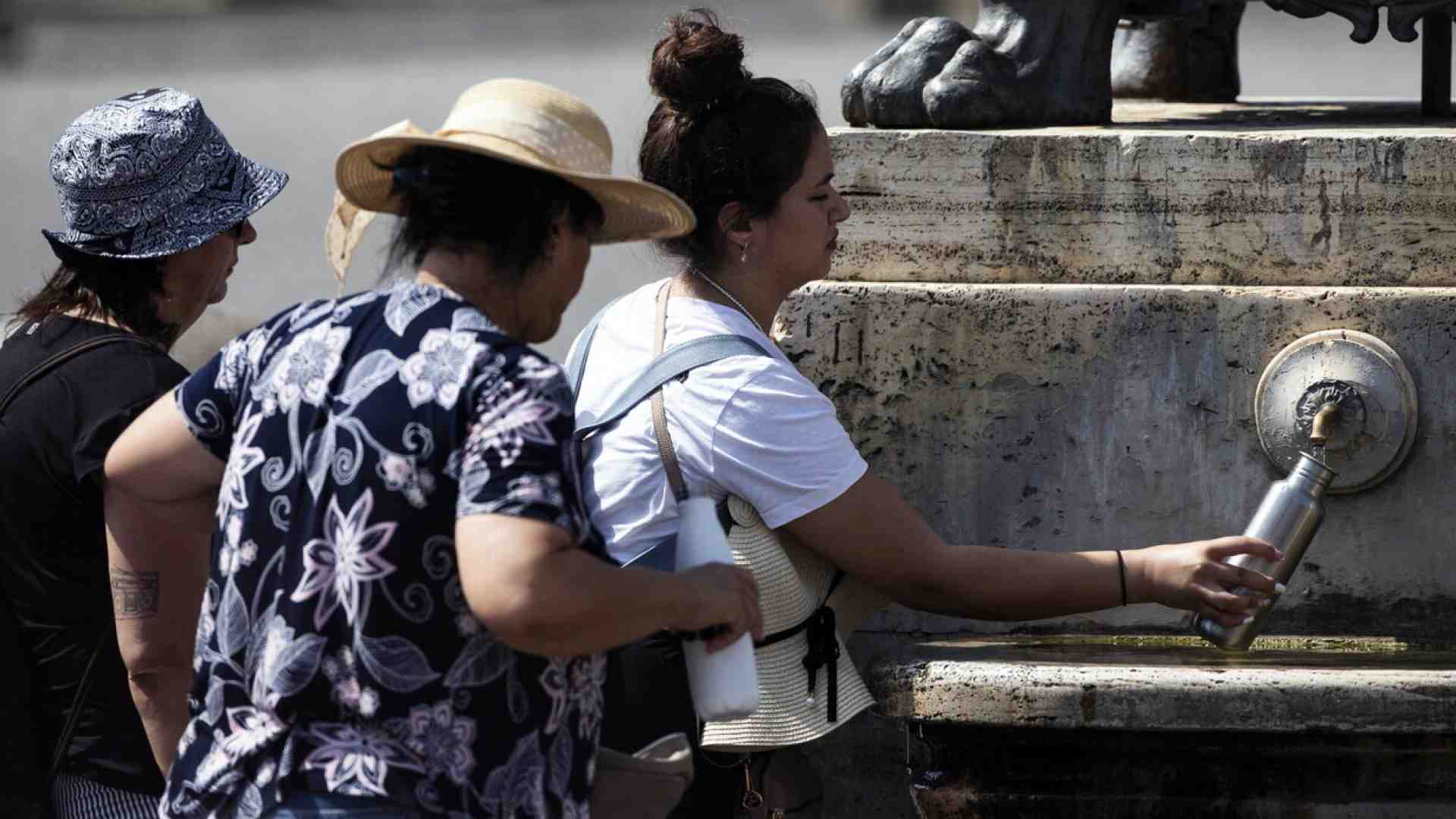 Immagine di "Il turismo di massa va frenato, fa male anche alle imprese"