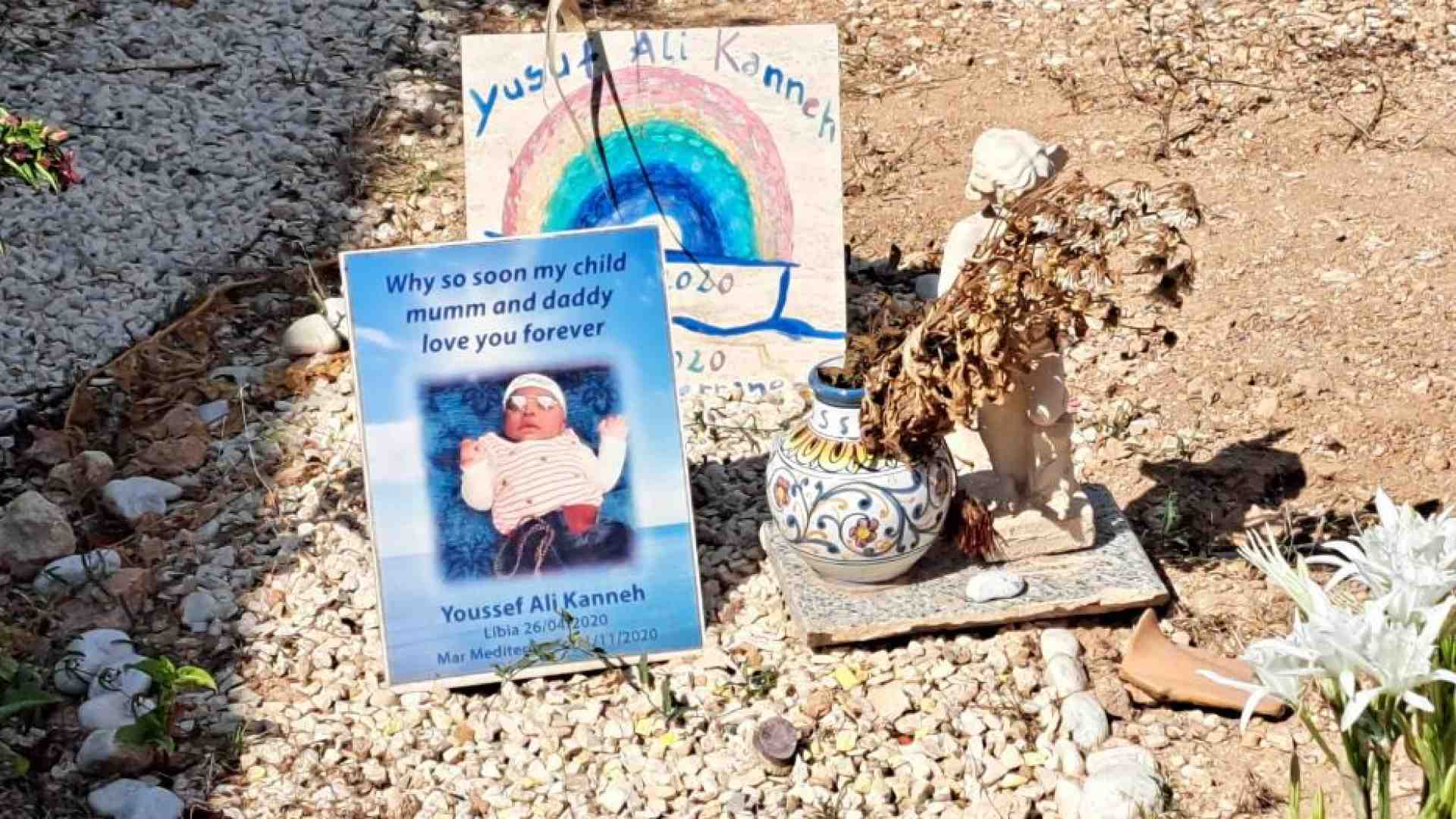 Immagine di Il cimitero di Lampedusa che ospita gli invisibili