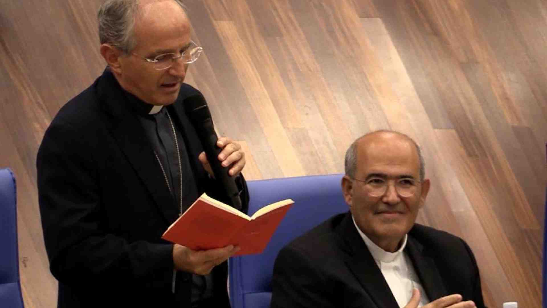 Immagine di Il cardinale Tolentino apre la Scuola biblica paolina