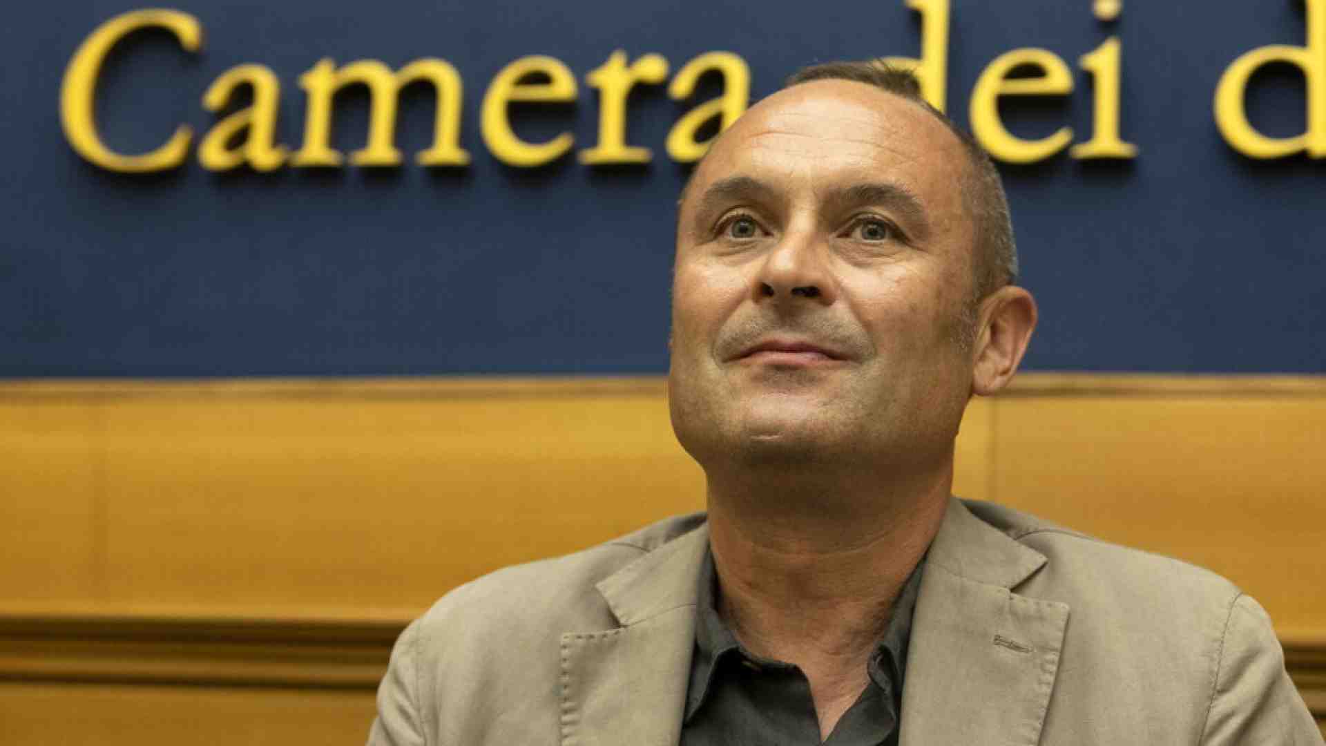 Immagine di Costa lascia Azione a torna a Forza Italia