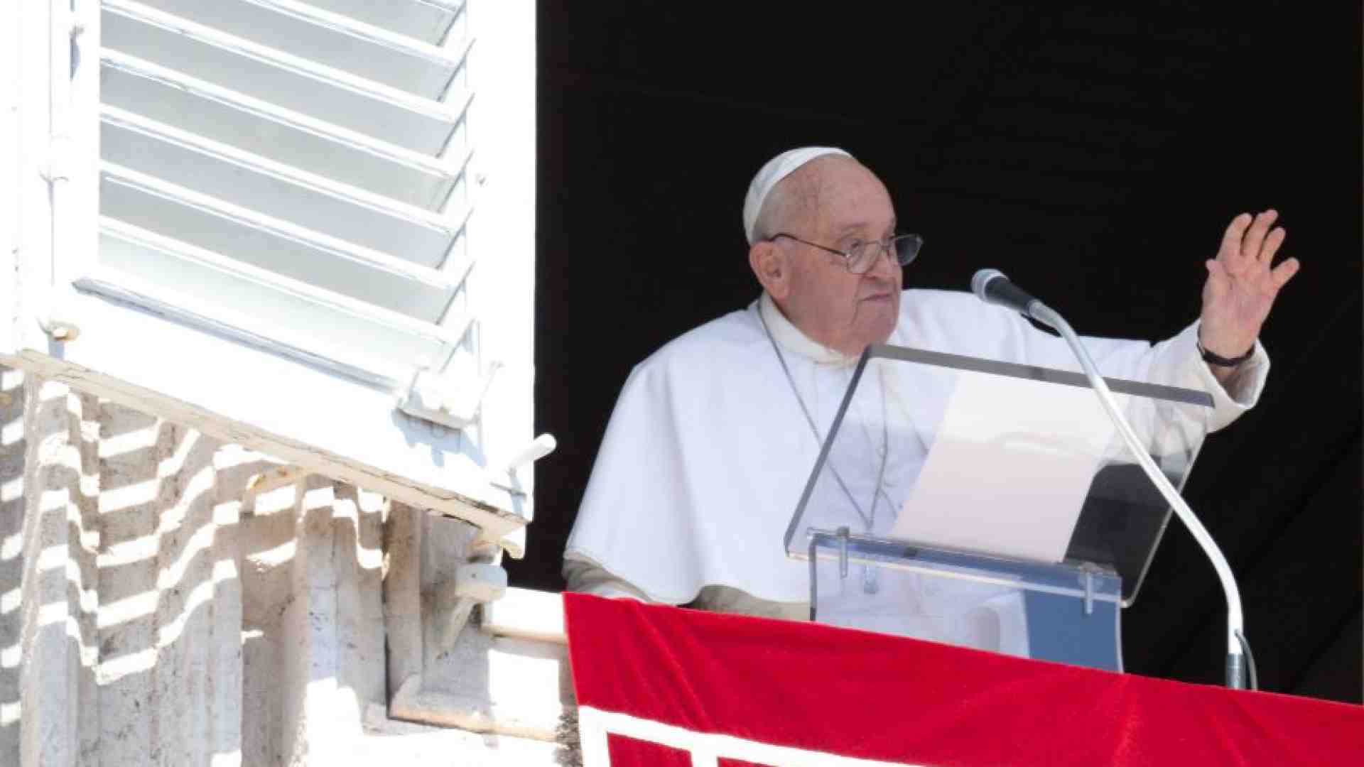 Immagine di Il Papa chiede di cessare le violenze dovute alle guerre