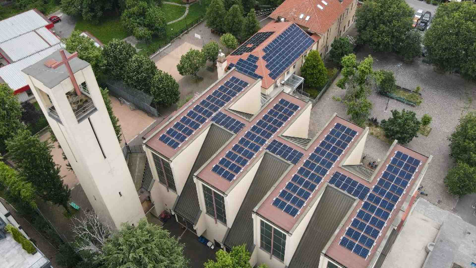Immagine di È nata «SOLEdarietà», la comunità energetica che aiuta i poveri