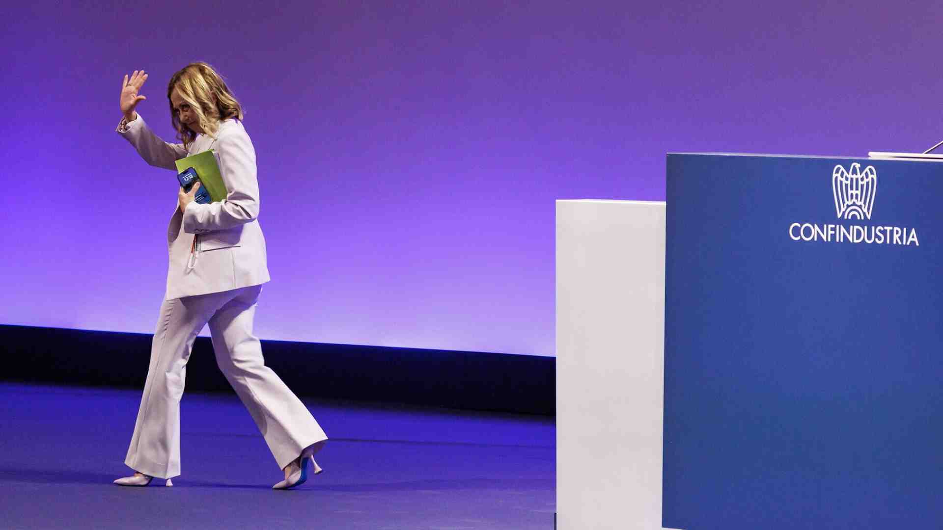 Immagine di Un'Italia che ce la fa: il discorso di Meloni all'assemblea di Confindustria