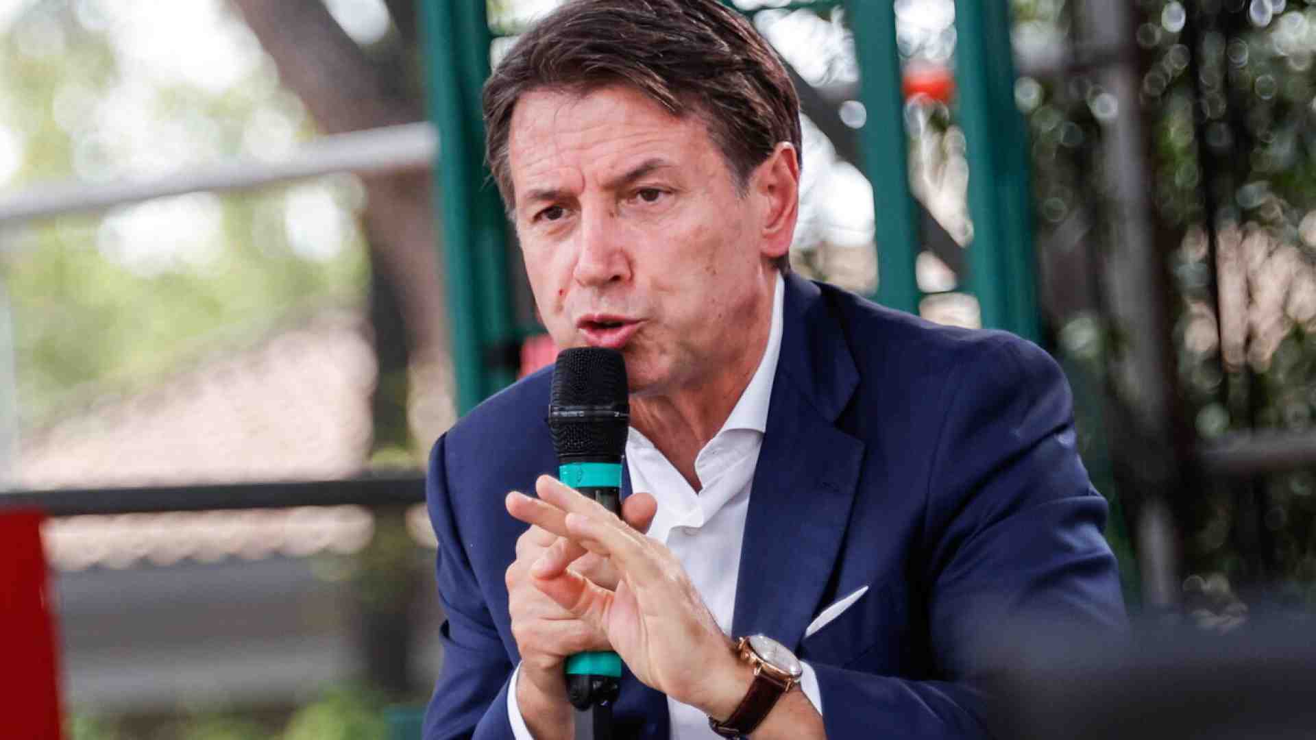 Immagine di Le proposte del M5s in politica estera: disarmo, ruolo della Nato e tetto alle spese militari