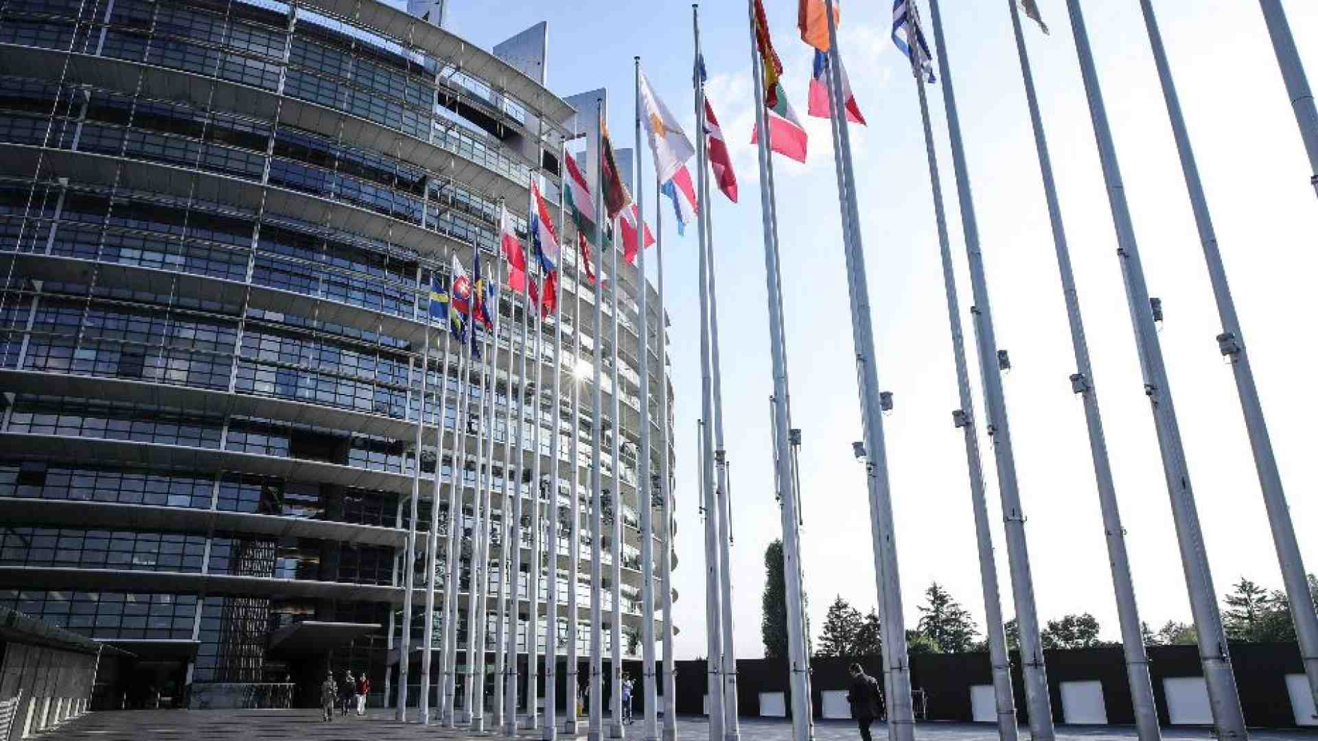 Immagine di Armi senza limiti a Kiev: l'ira di Mosca, il “no” dell'Italia. E adesso?