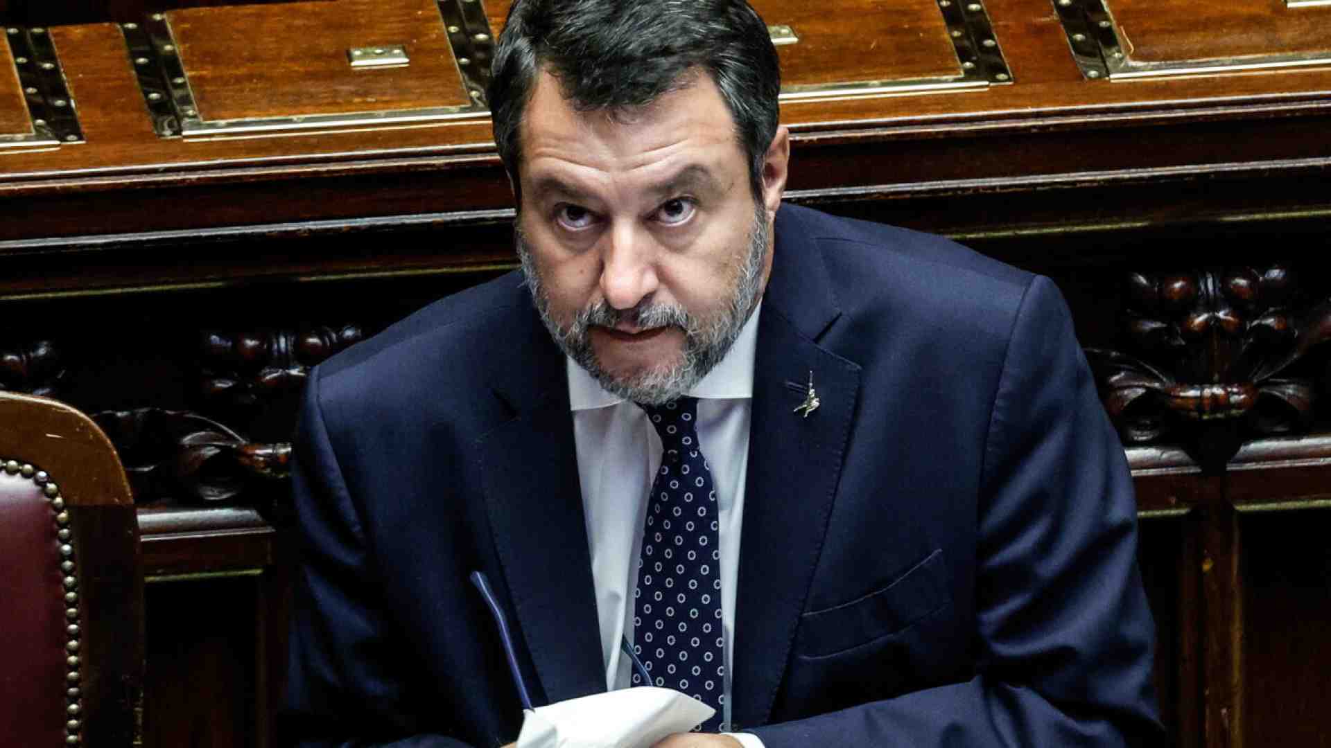 Immagine di Fitto a metà. Per Salvini va bene il commissario “ma Ursula no”. La Lega prepara un’opposizione costruttiva
