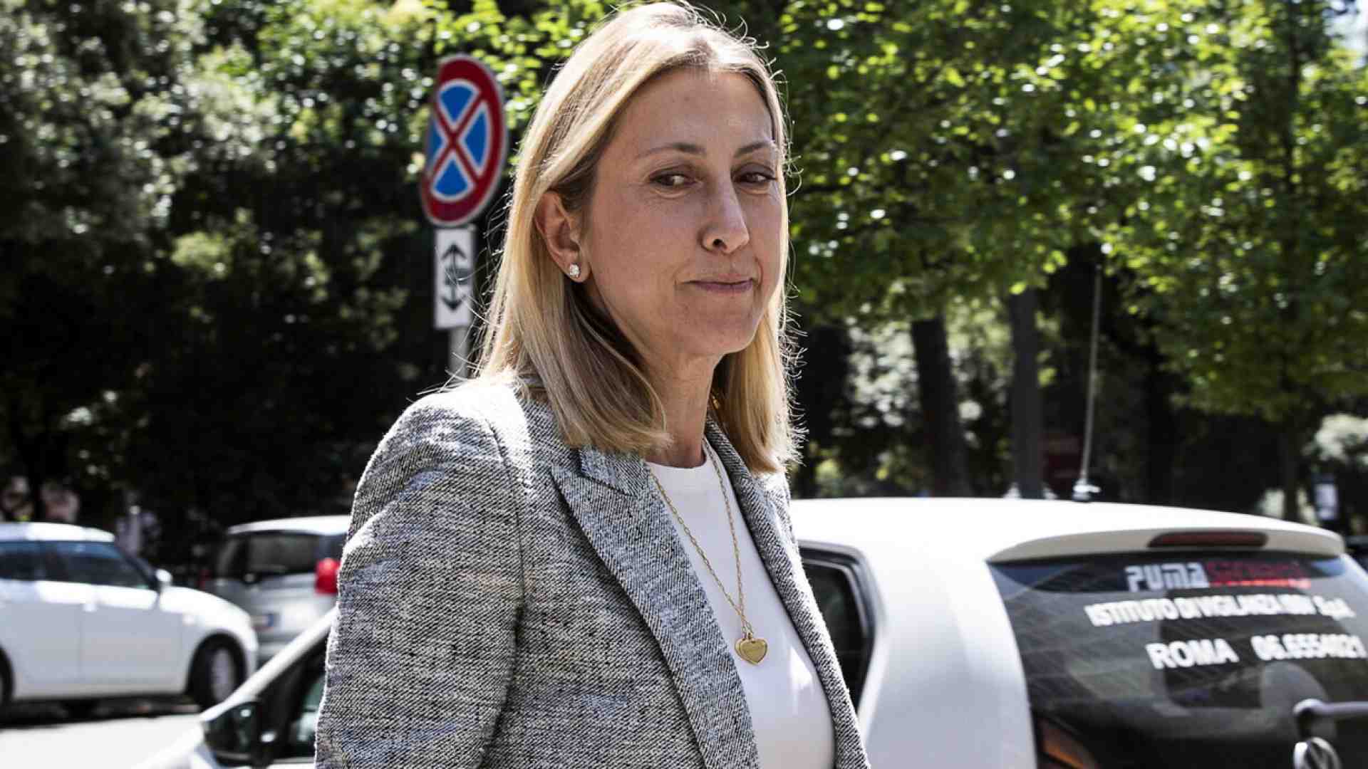 Immagine di Simona Agnes, predestinata Rai che segna il ritorno di Gianni Letta