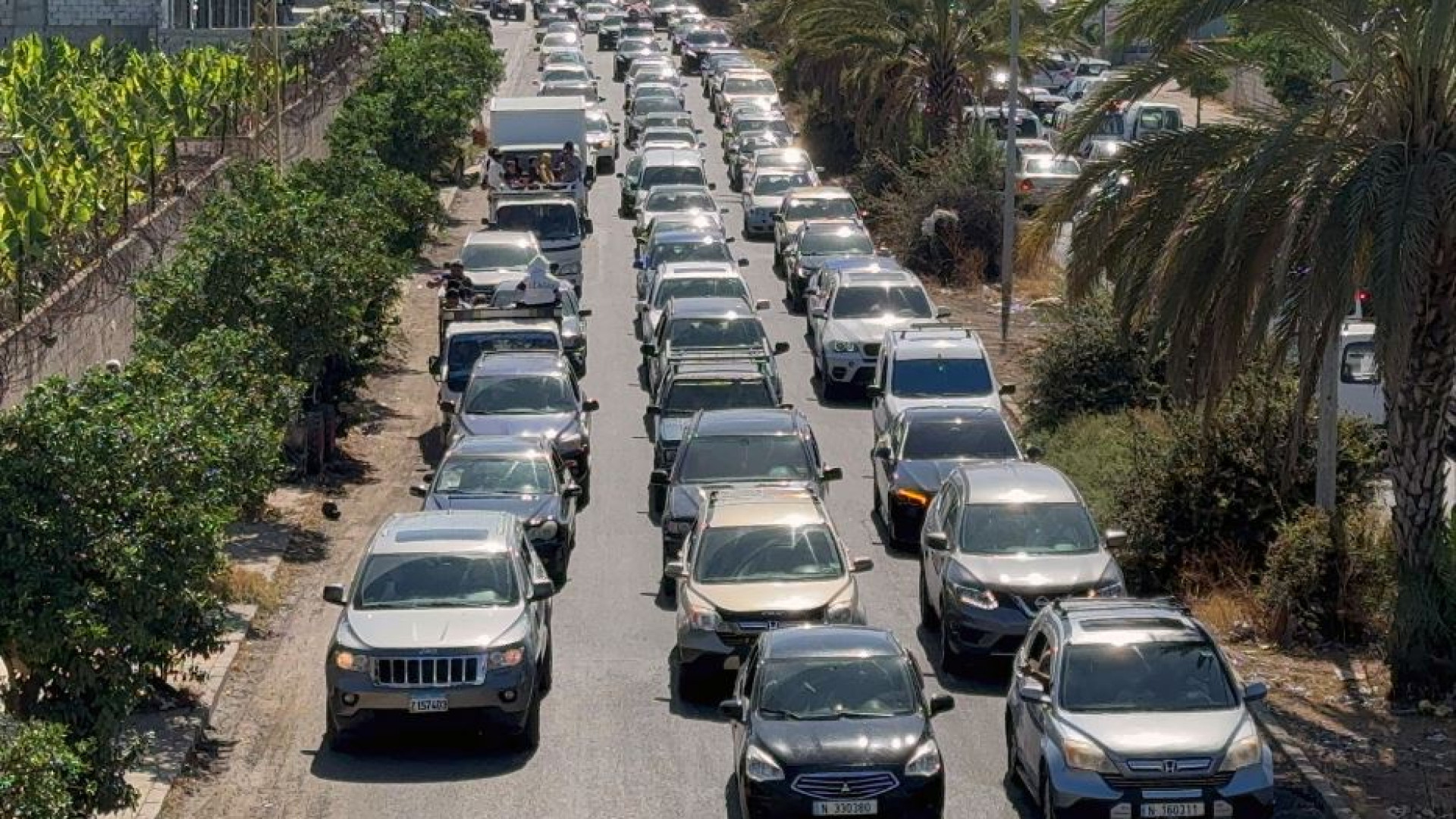 Immagine di Nei raid israeliani in Libano quasi 500 morti (35 bambini). Civili via dal Sud