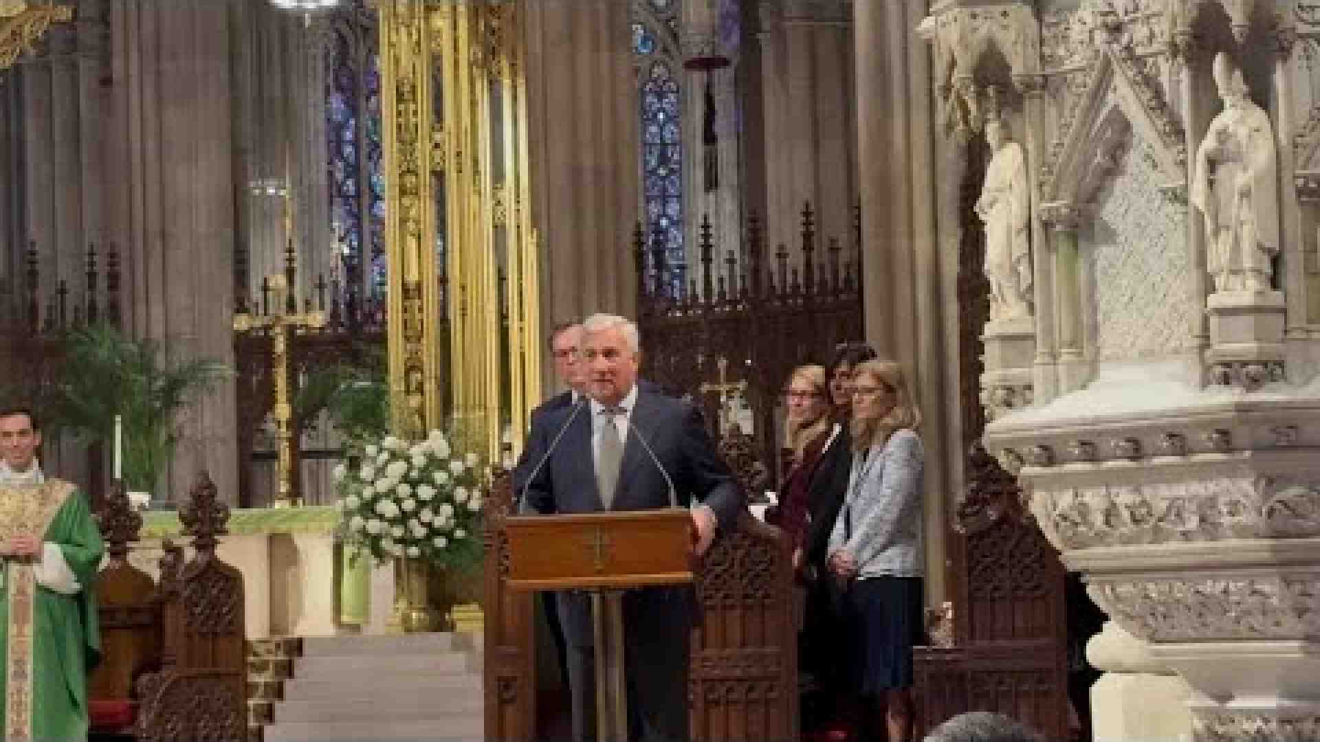 Immagine di La prima Messa in italiano a St Patrick. Presente anche il ministro Tajani