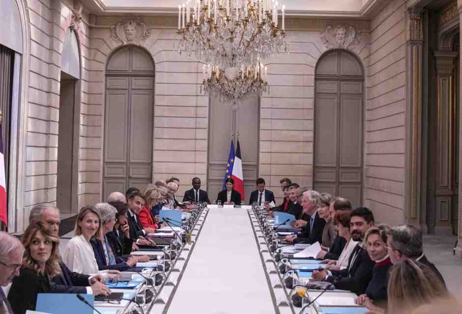Le scelte filoucraine di Barnier sul fronte della diplomazia francese