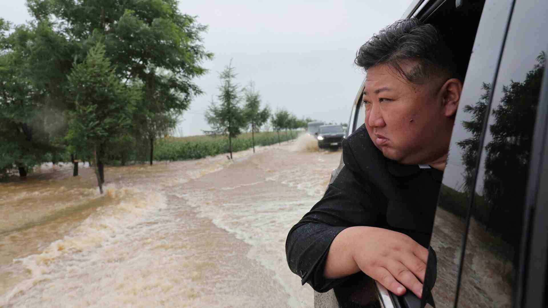 Immagine di Kim Jong-Un, che delusione. Rieccolo con l’atomica, ma i palloncini di monnezza erano un’idea geniale