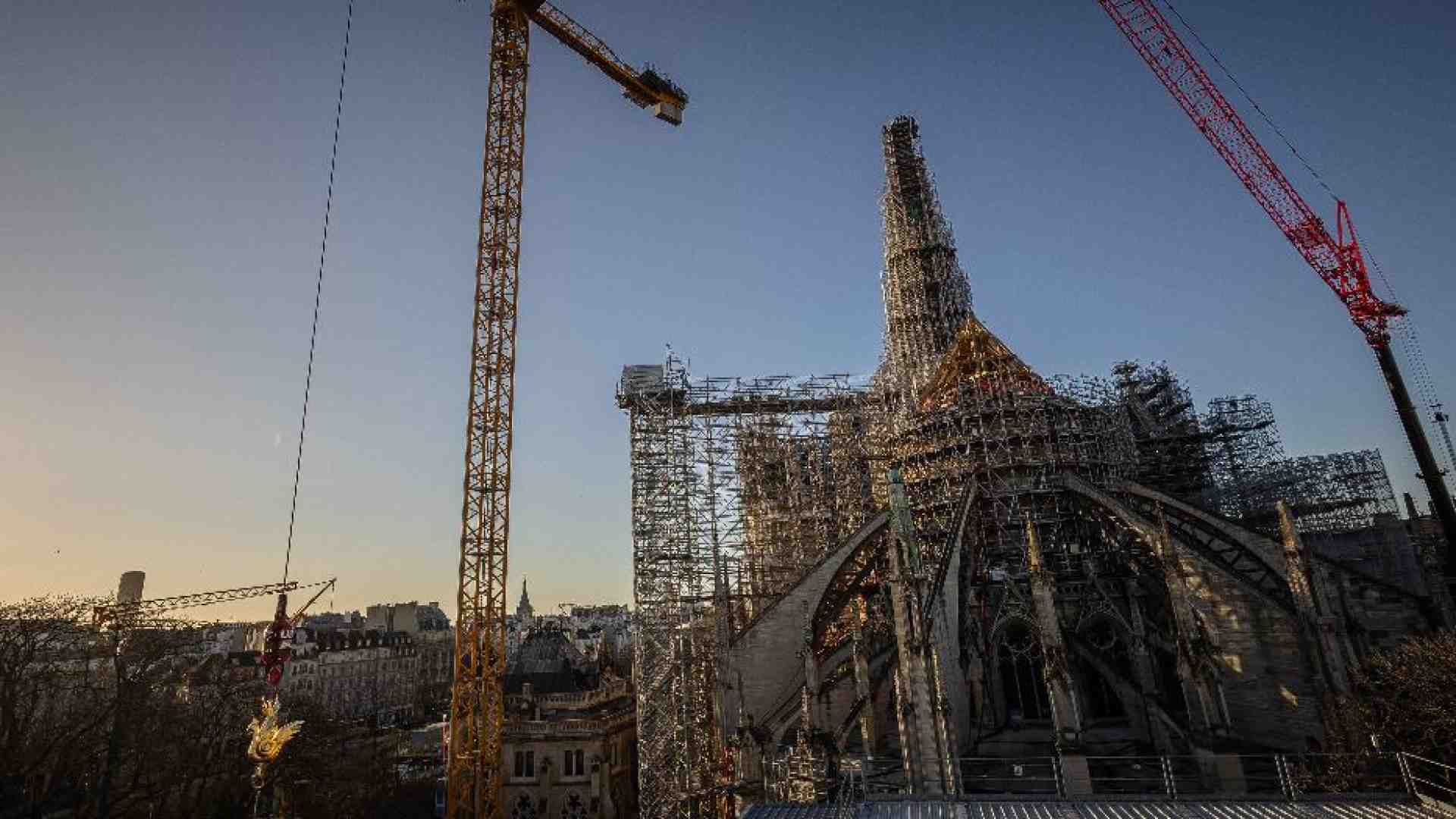 Immagine di Ulrich: la rinascita di Notre-Dame, segno d'unità fra popoli e religioni