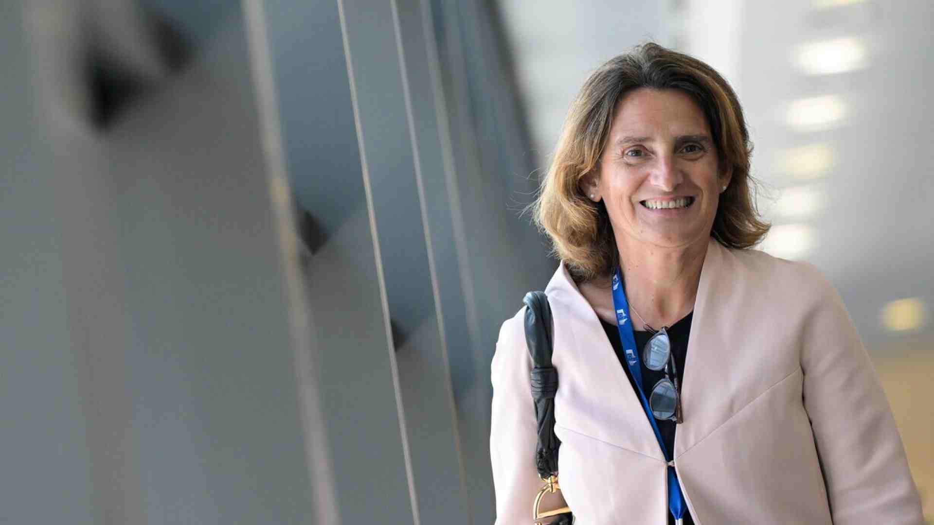 Immagine di Sul doppio binario con Teresa Ribera