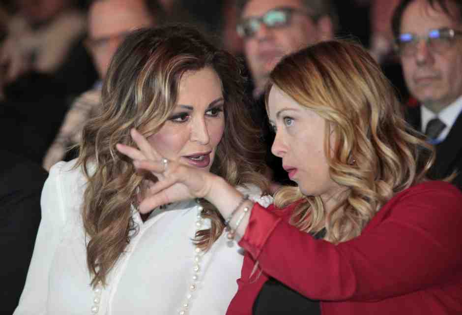 I giorni di Santanchè: a ottobre la ministra del Turismo è a rischio dimissioni. E Meloni lo sa