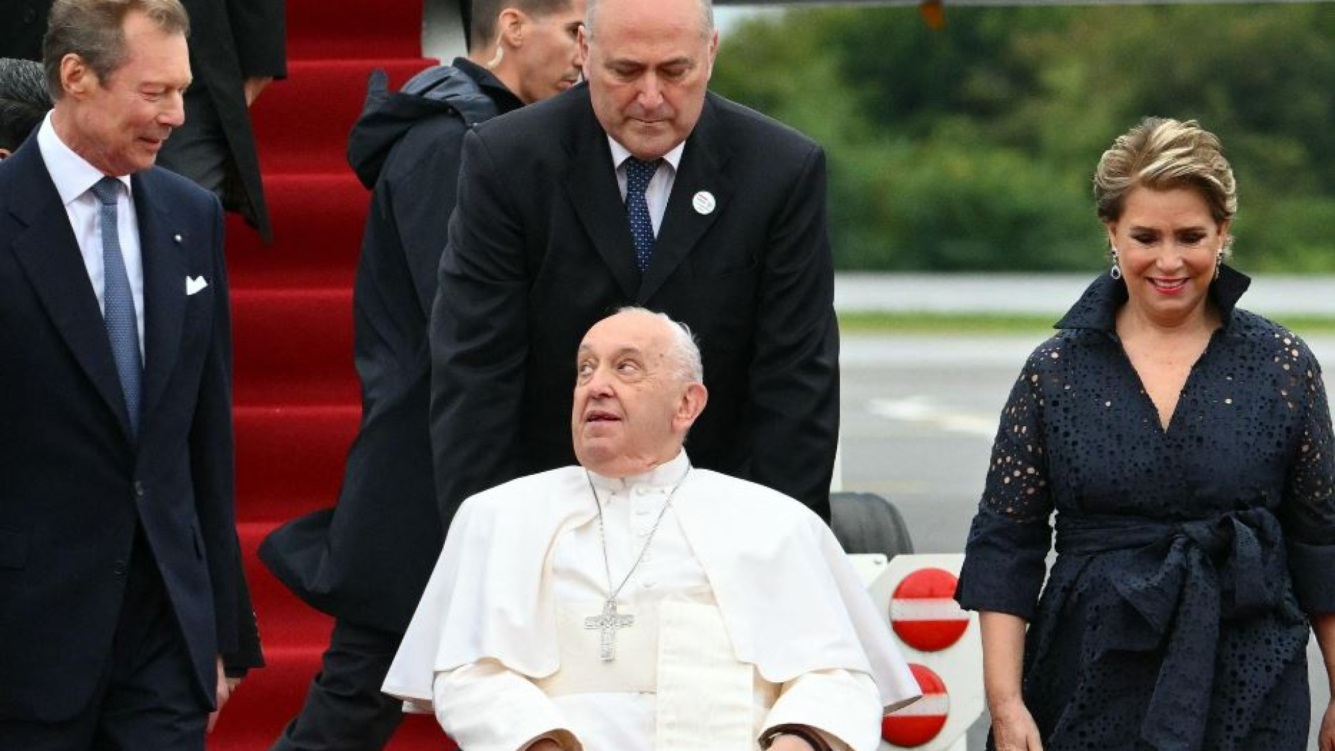 Immagine di Il Papa in Lussemburgo: la ricchezza è responsabilità. Basta inutili stragi