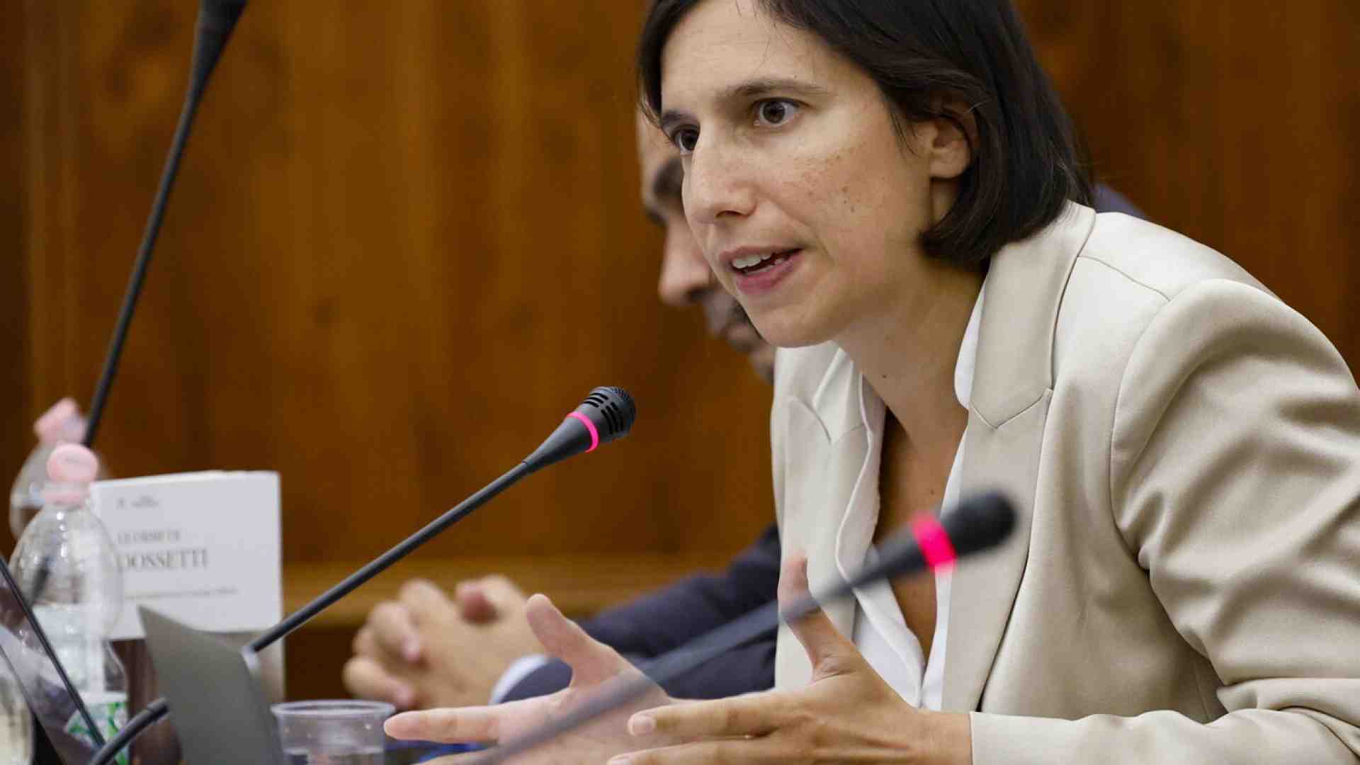 Immagine di Schlein isolata sulla Rai. La linea unitaria delle opposizioni contro tele-Meloni va in frantumi
