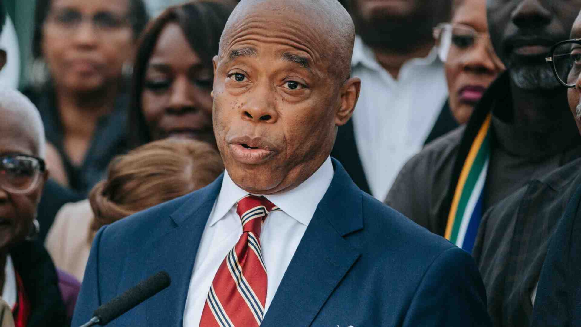 Immagine di A New York il sindaco è accusato di corruzione in silenzio, contestato di reati certi. Poi c'è Genova