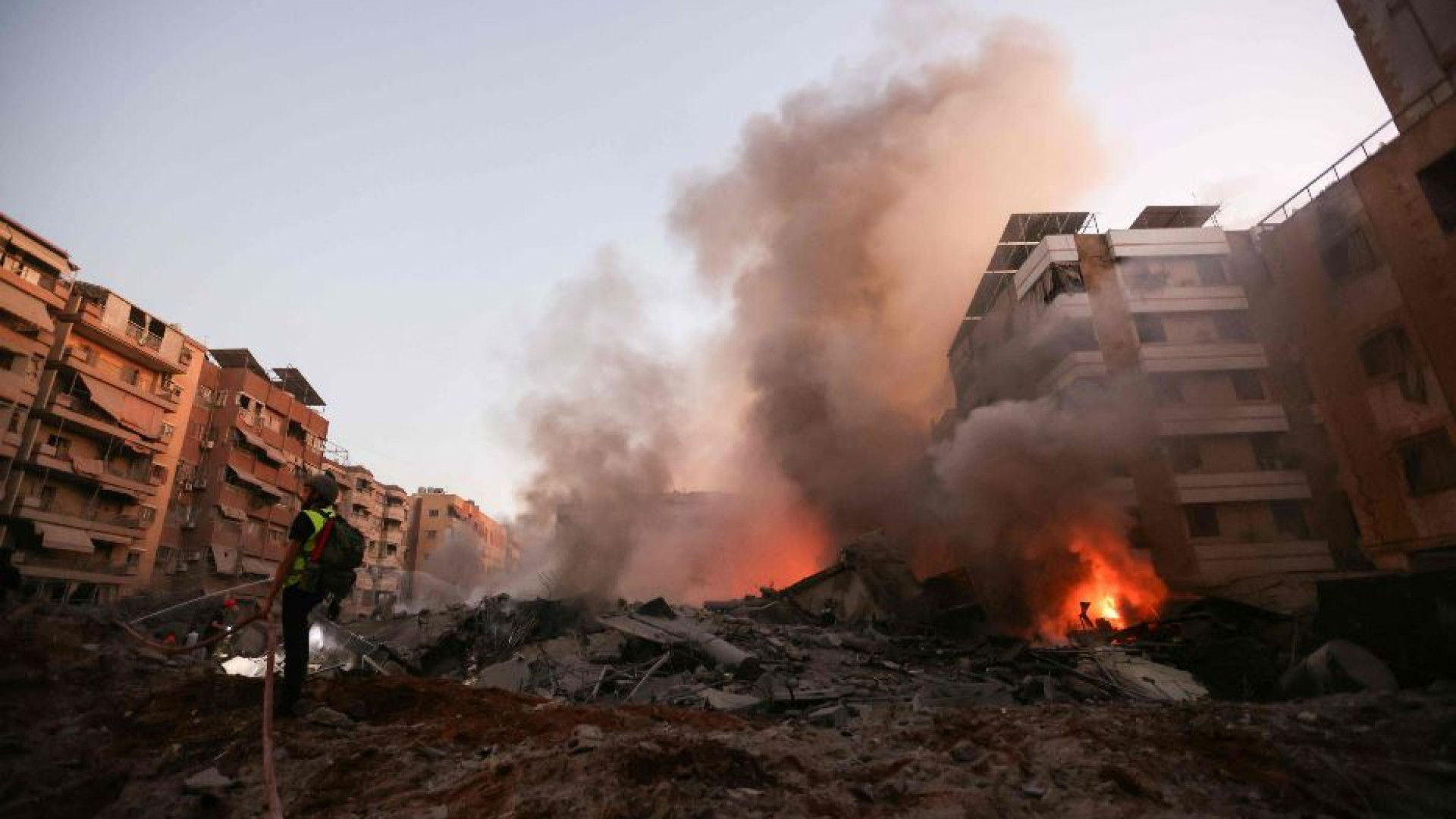 Immagine di Devastato il quartiere di Hezbollah. L'obiettivo era il leader Nasrallah