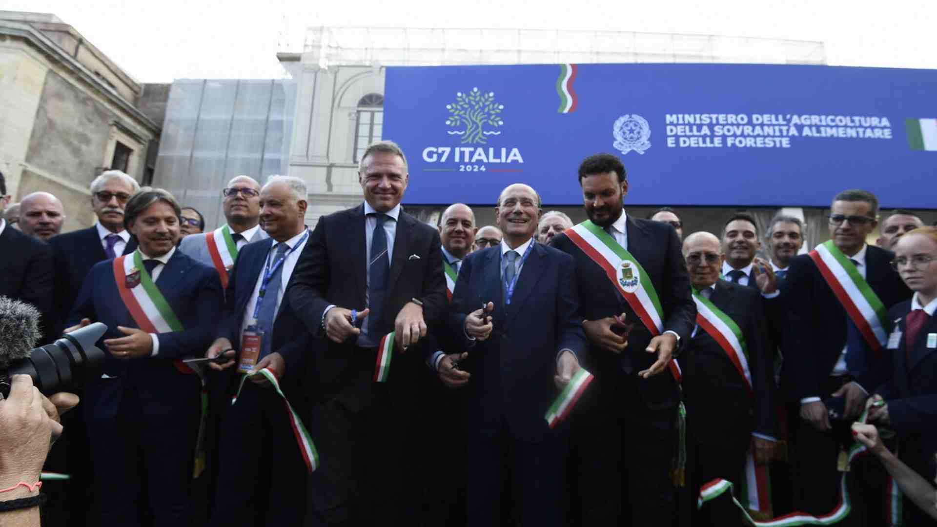 Immagine di L’inspiegabile trionfalismo di Lollobrigida al G7