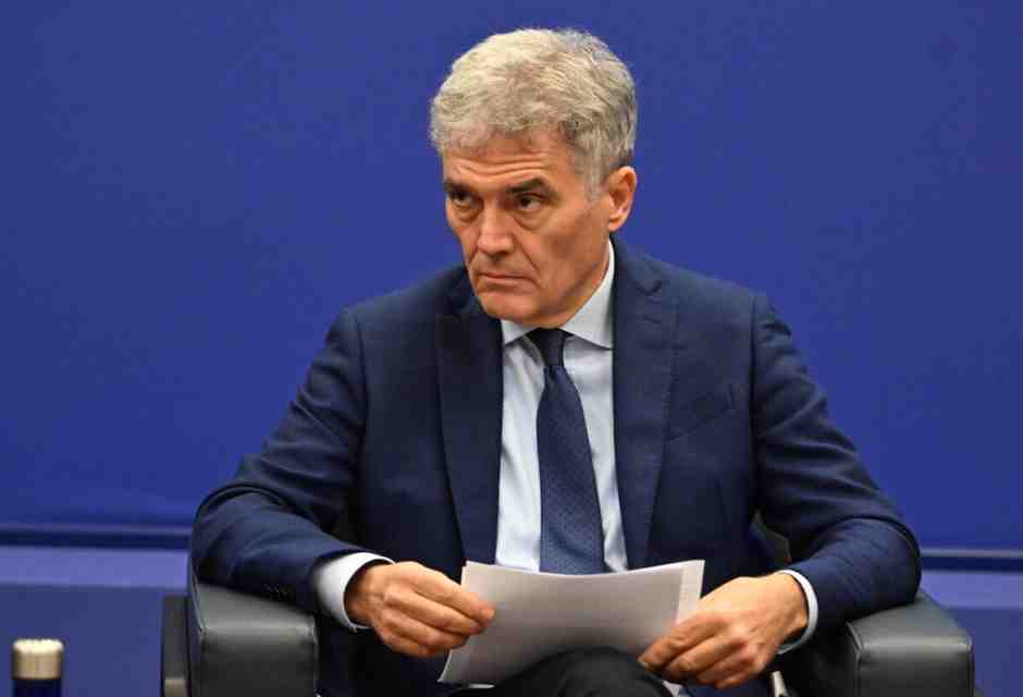 Roberto Natale (Ansa)