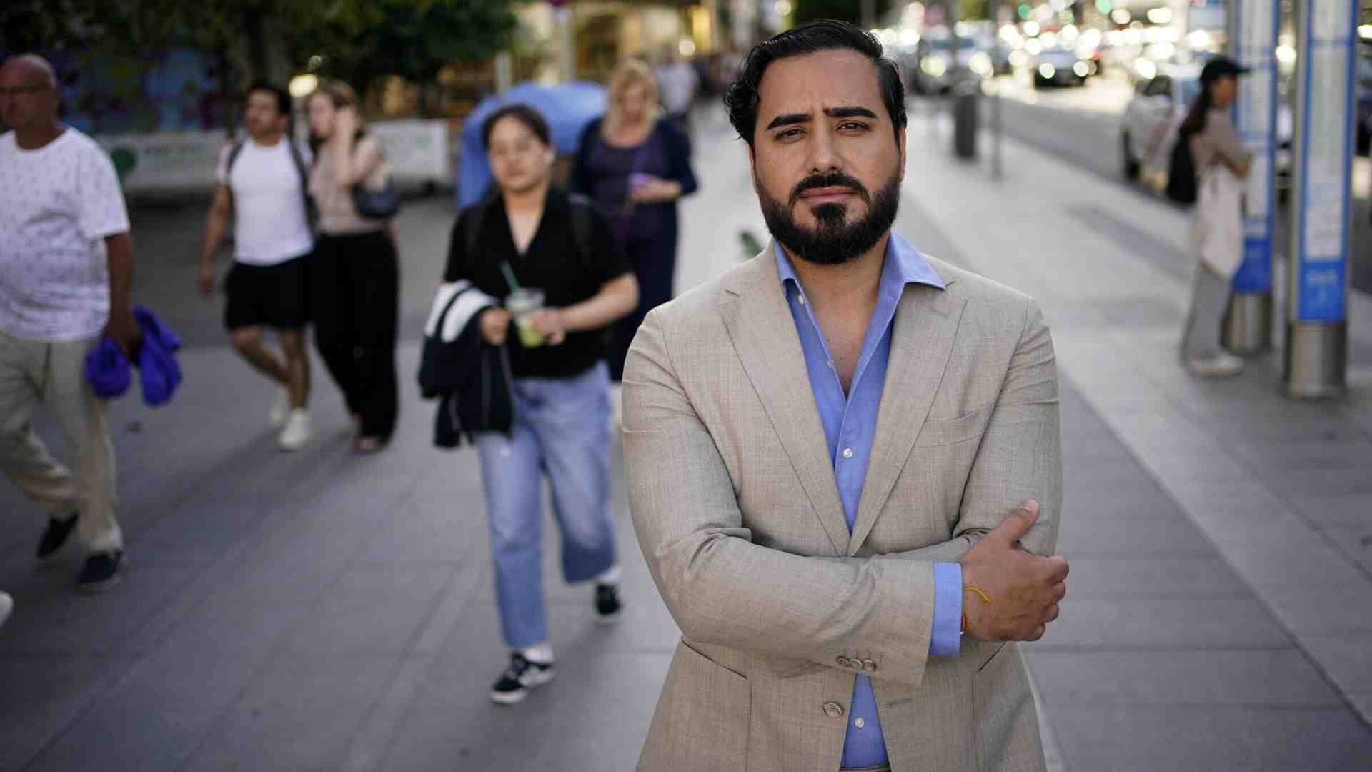 Immagine di Non pagate le tasse, il Fisco è la mafia. I soldi in nero di Luis Pérez, eurodeputato spagnolo