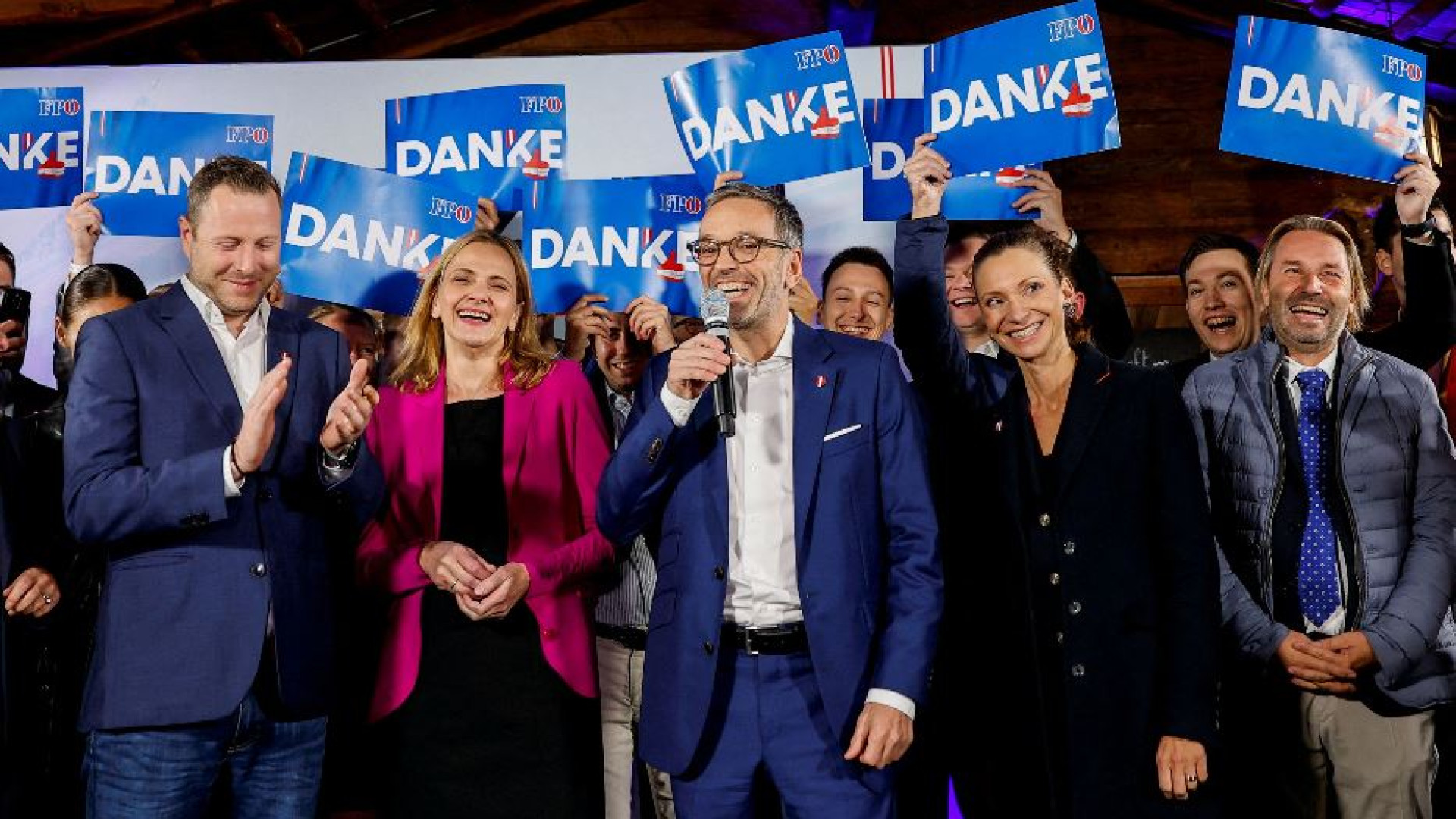 Immagine di In Austria vince l'estrema destra. Crollano popolari e Verdi