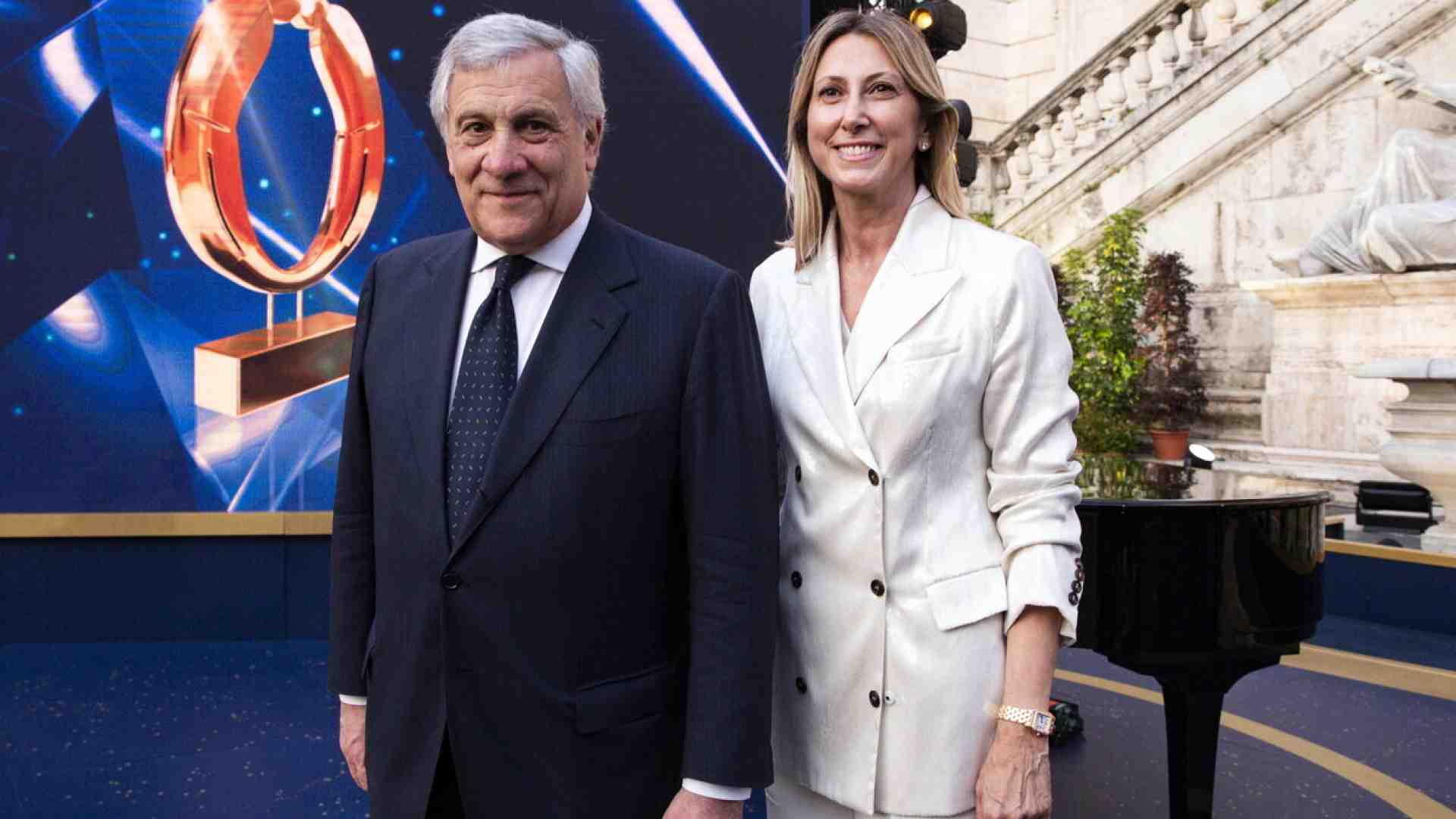 Immagine di È il giorno del Cda Rai: Forza Italia cerca i voti per Agnes presidente, Marano alla finestra