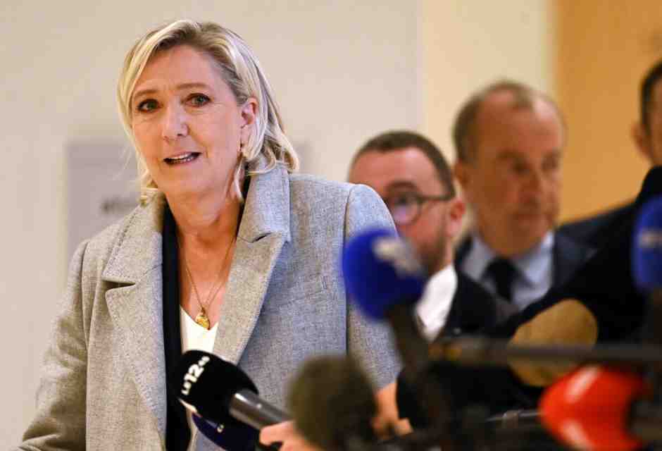 Il processo a Le Pen è un (piccolo) ostacolo nella sua corsa all'Eliseo