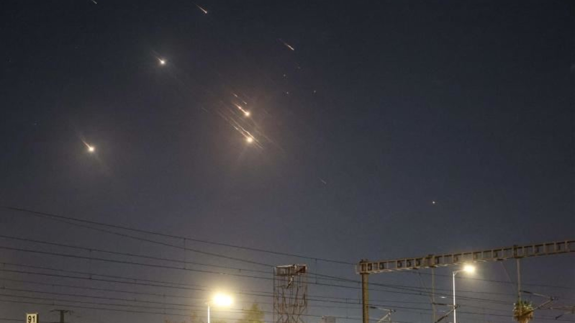 Immagine di Israele prepara la risposta contro l'Iran. Porte chiuse a Guterres