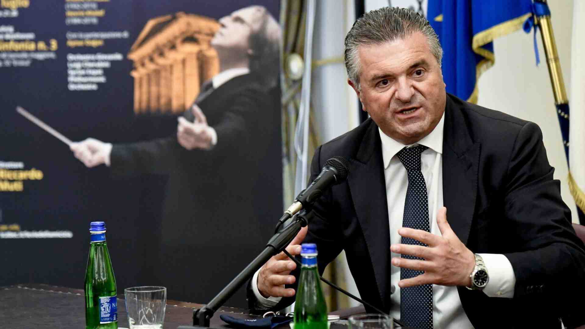 Immagine di Il presidente della provincia di Salerno Franco Alfieri è stato arrestato