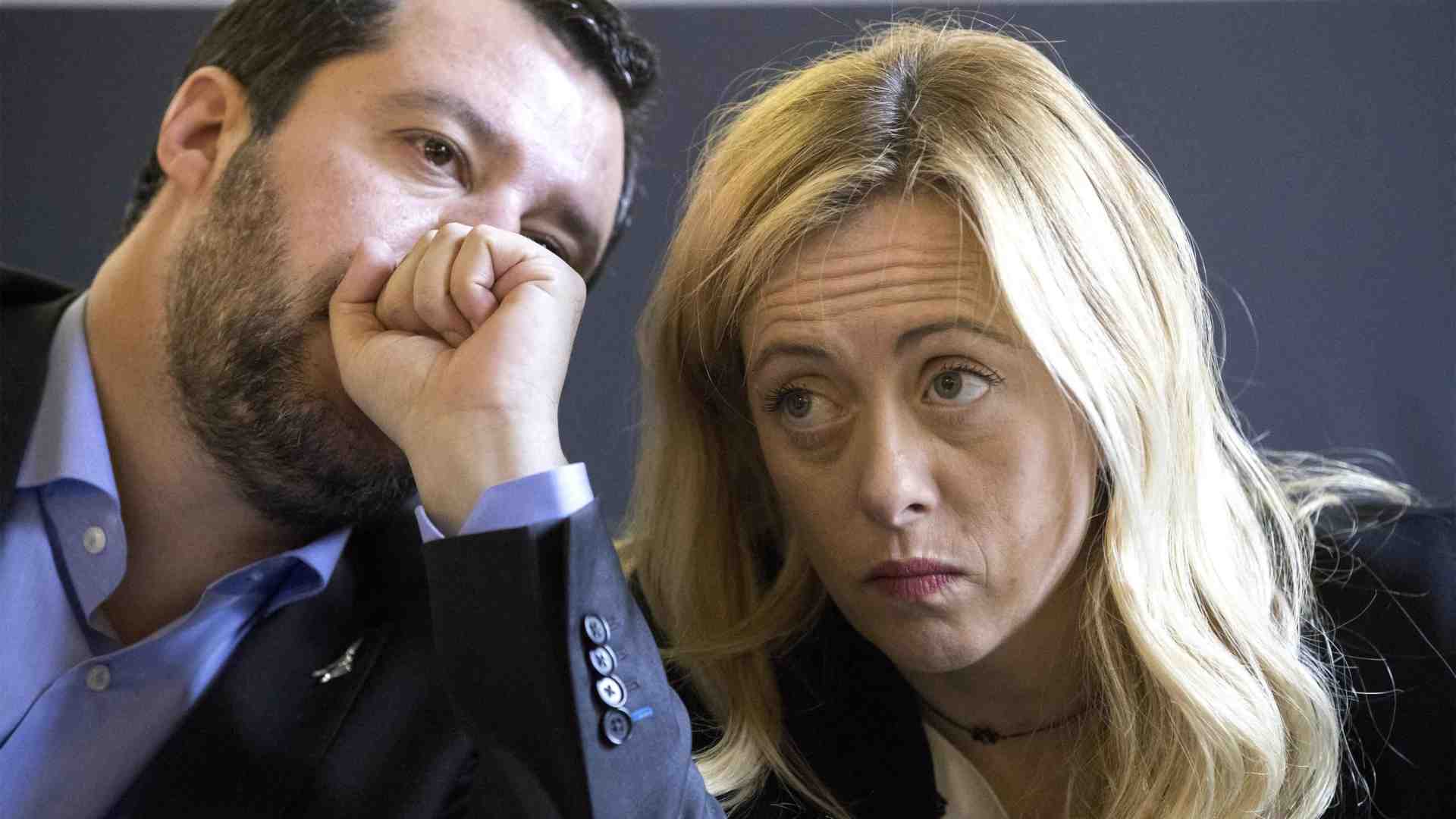 Immagine di Non solo treni. Da Pontida a Open Arms, a ottobre Salvini si gioca tutto