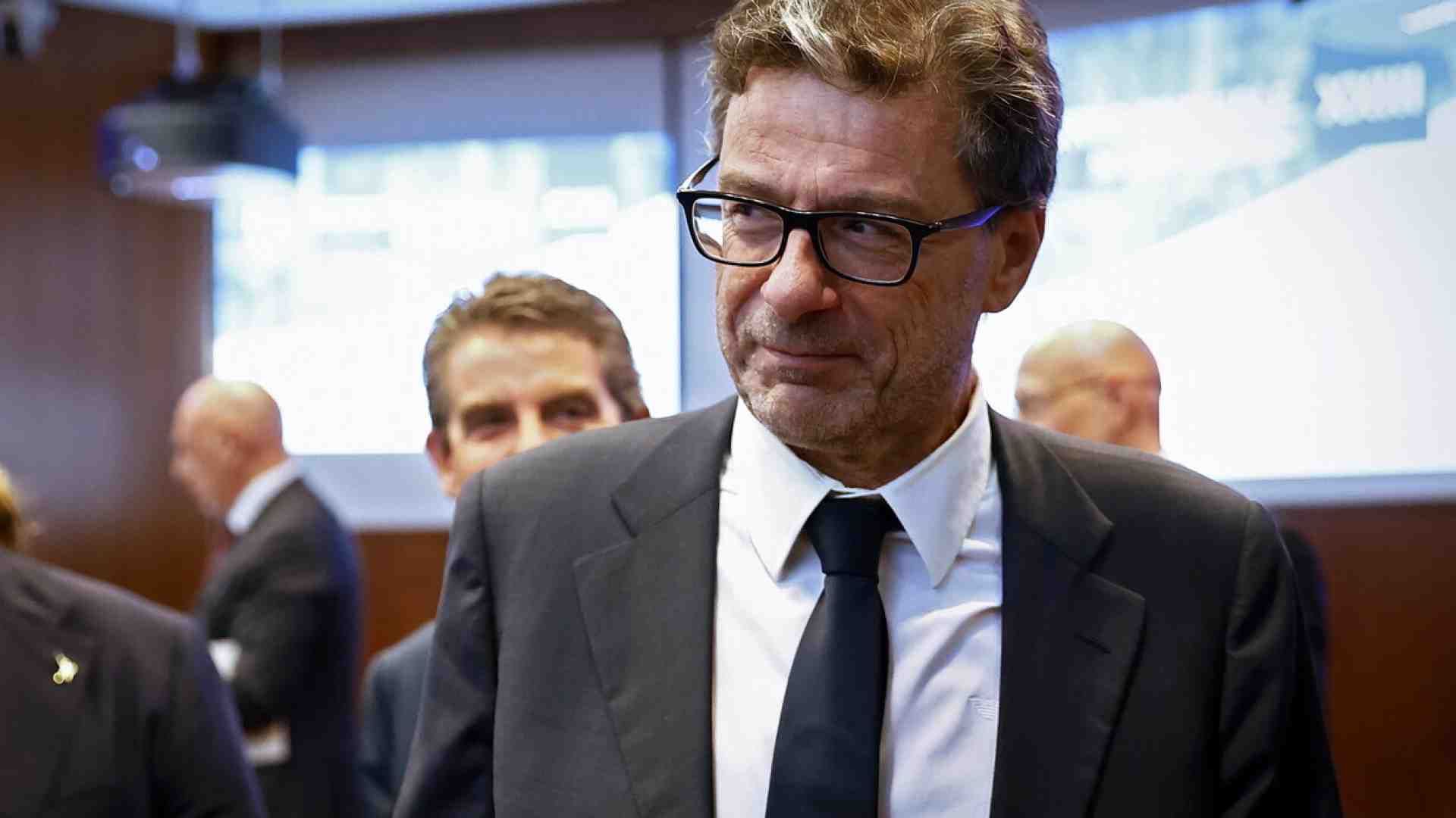 Immagine di Nella prossima manovra "si chiederanno sacrifici a tutti", dice Giorgetti: dalle banche alla Difesa