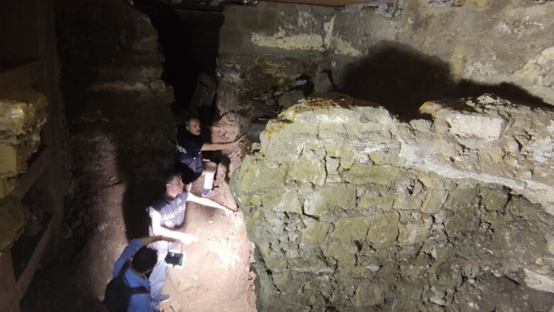 Immagine di Scoperta a Napoli e salvata dal saccheggio una chiesa medievale