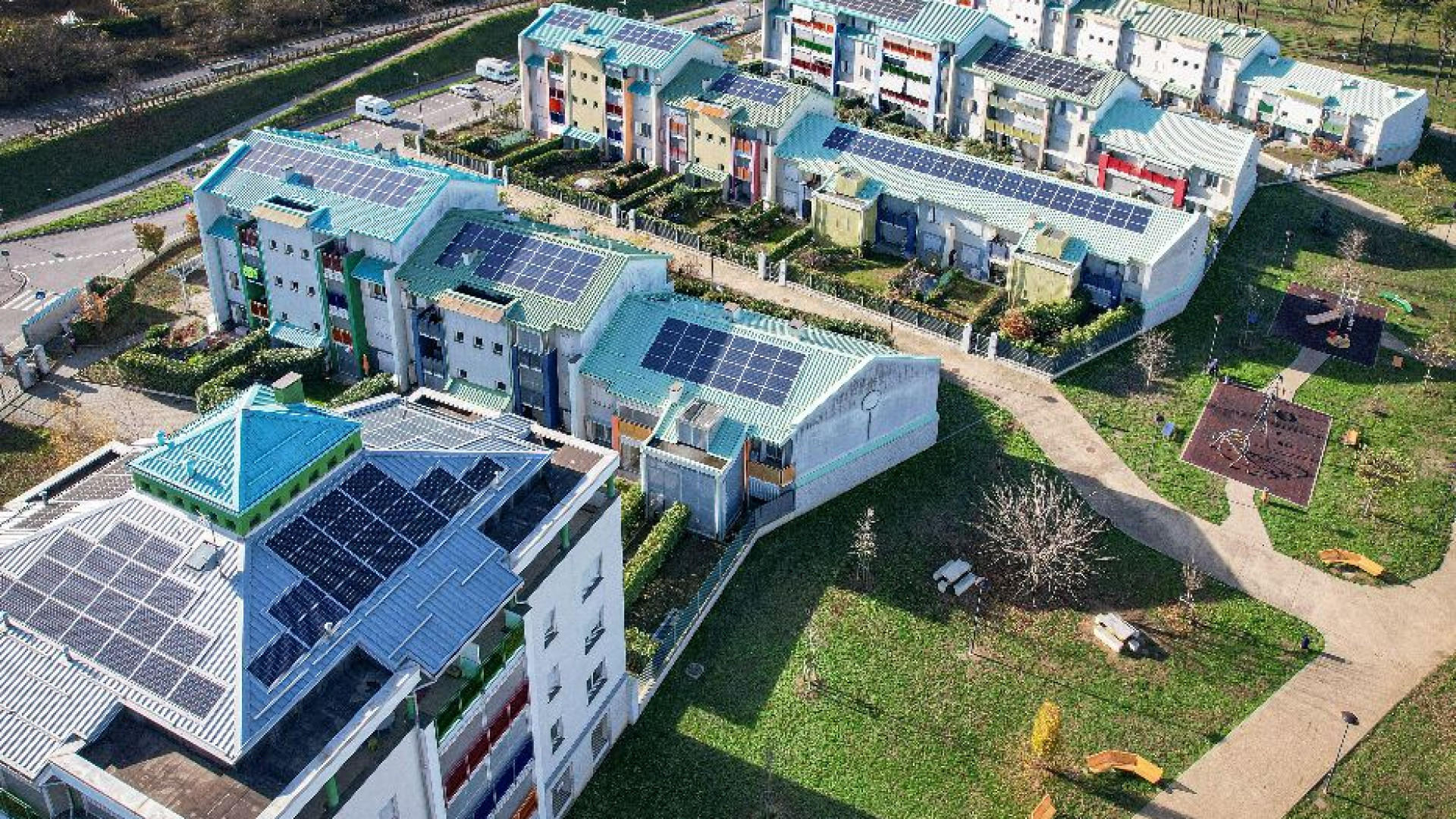 Immagine di Rivoluzione verde e lotta alla povertà: la carica delle 100 comunità energetiche