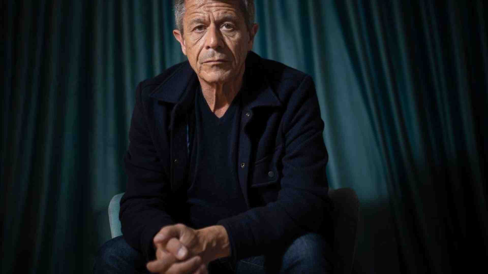 Immagine di L'Ucronia di Emmanuel Carrère: quando la storia è fatta con i "se"