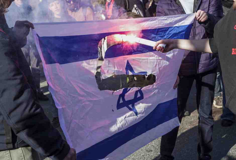 Perché un anno fa il “siamo tutti israeliani” è durato solo qualche ora