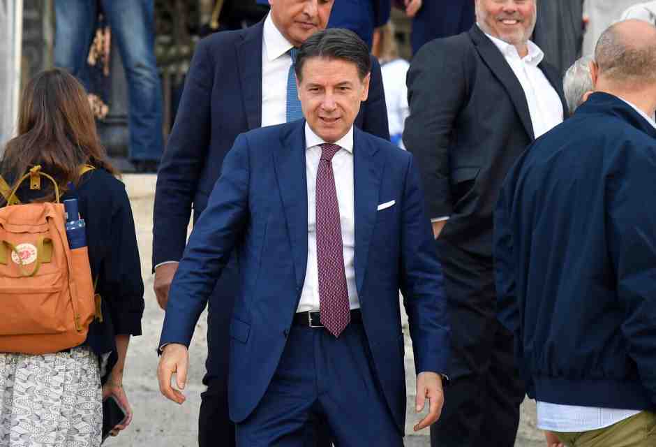 Conte vede De Pascale e conferma: “No al simbolo di Iv in Emilia”