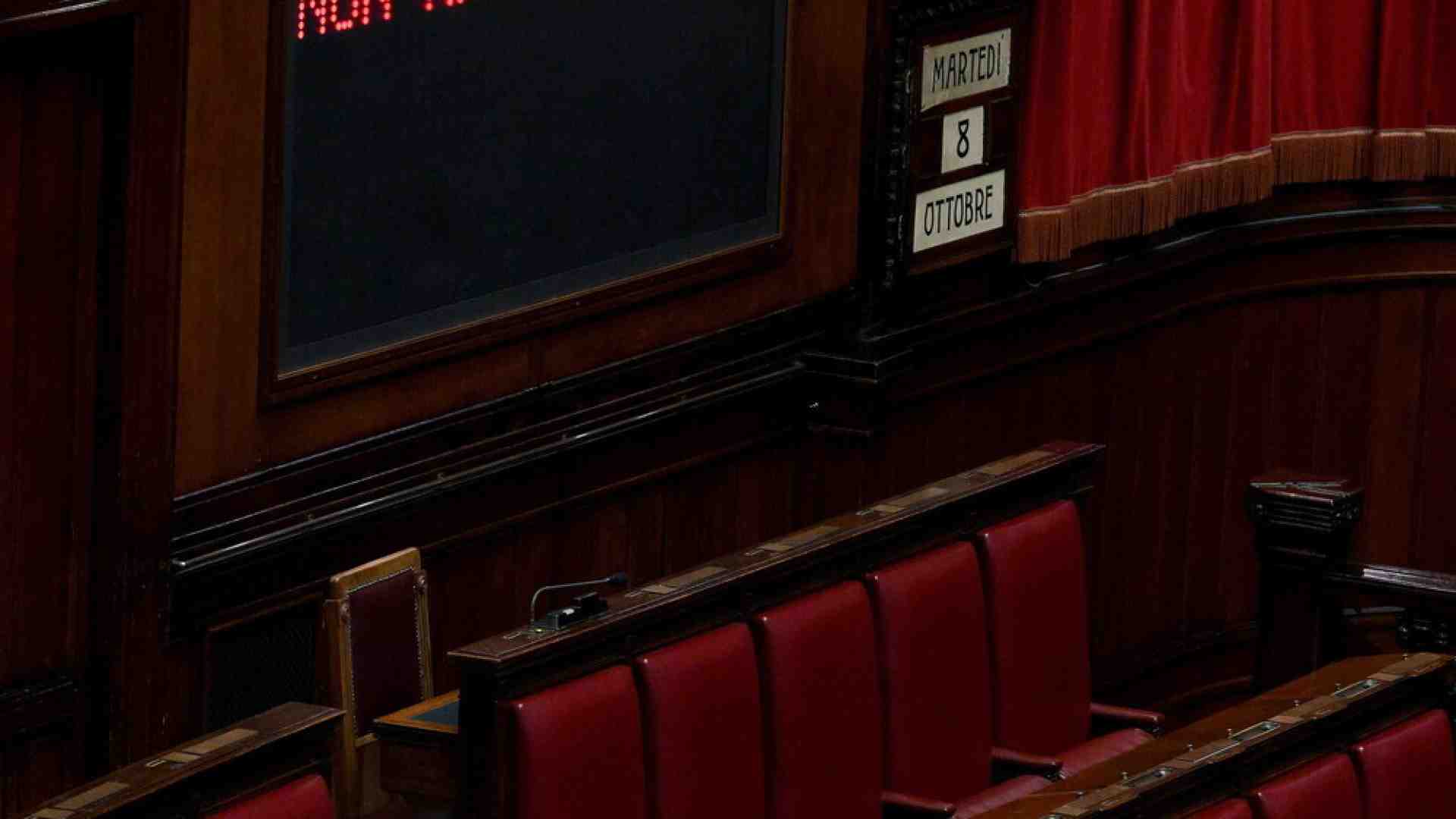 Immagine di Meloni fallisce il blitz su Marini, le opposizioni si tengono nel sospetto. Ipotesi accordo a novembre su 4 giudici