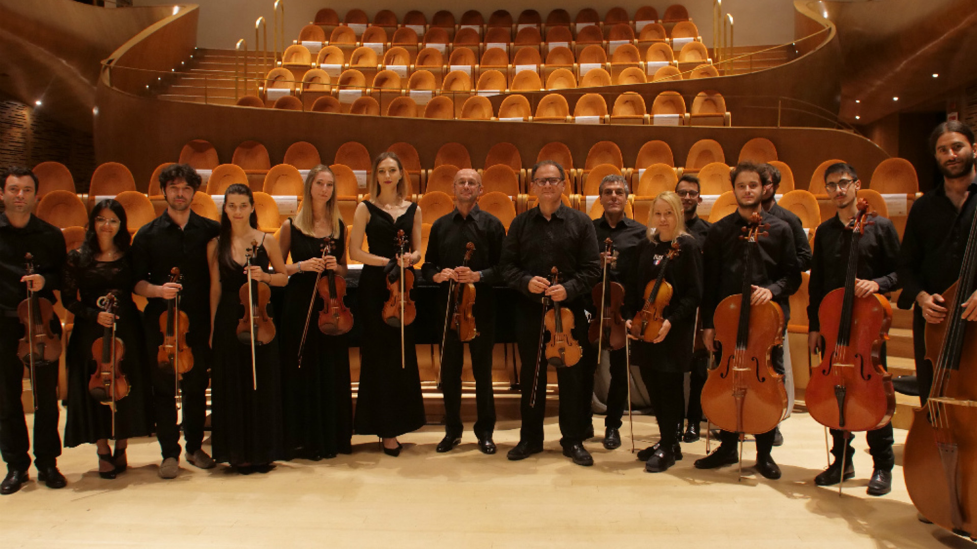 Immagine di Archi di Cremona, Serenata per un ensemble di talenti