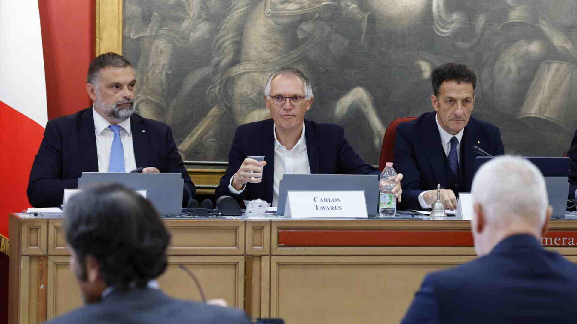 Immagine di Tavares alla Camera: "Le auto elettriche costano troppo, senza incentivi non ce la facciamo"