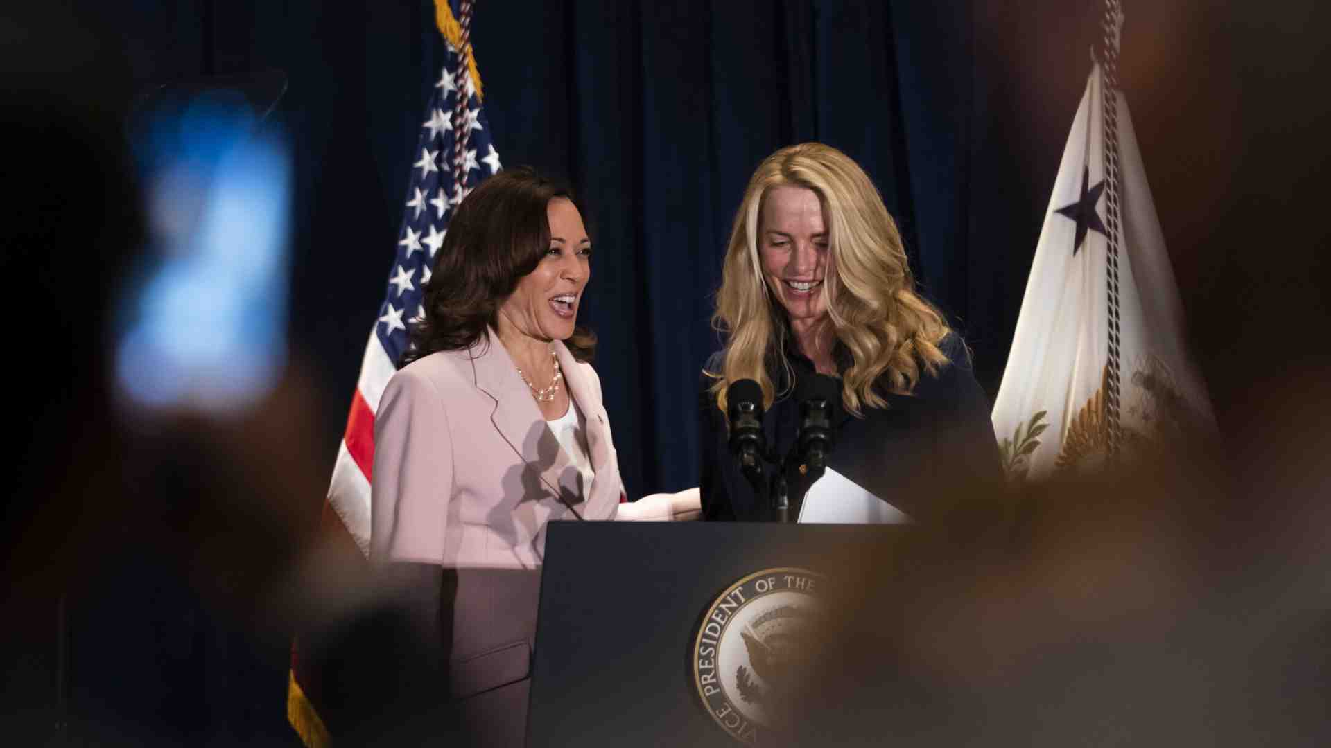 Immagine di Laurene Powell Jobs guida il club delle donne (miliardarie) che vogliono Kamala Harris alla Casa Bianca