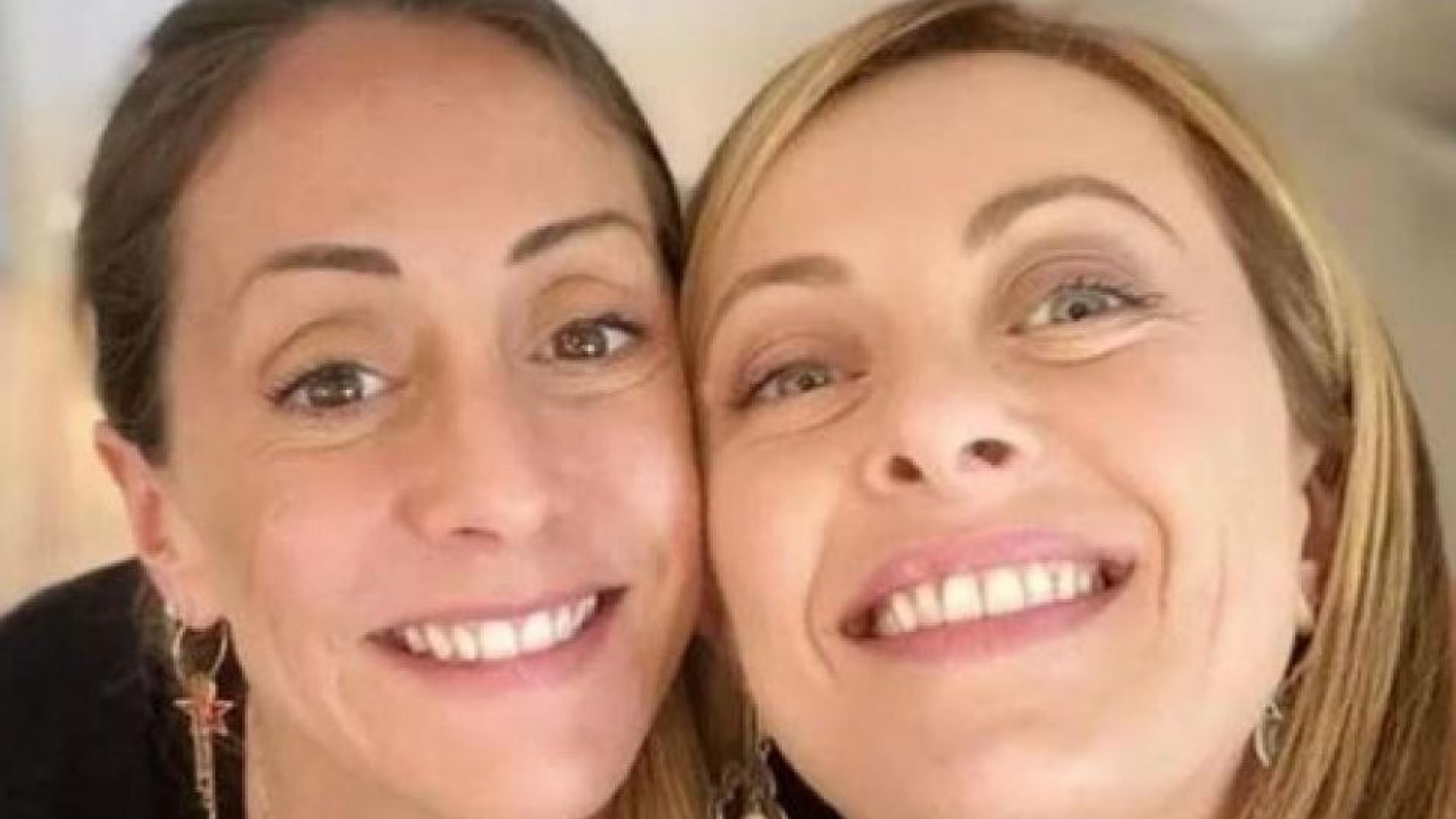 Immagine di Spiava i conti delle sorelle Meloni, indagato l'ex dipendente di Intesa