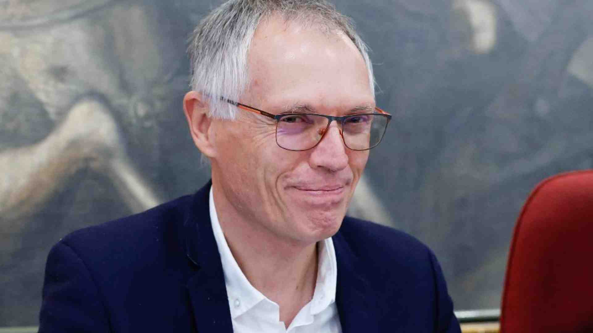 Immagine di Tavares: «In Italia costi troppo alti, ma non lasciamo»
